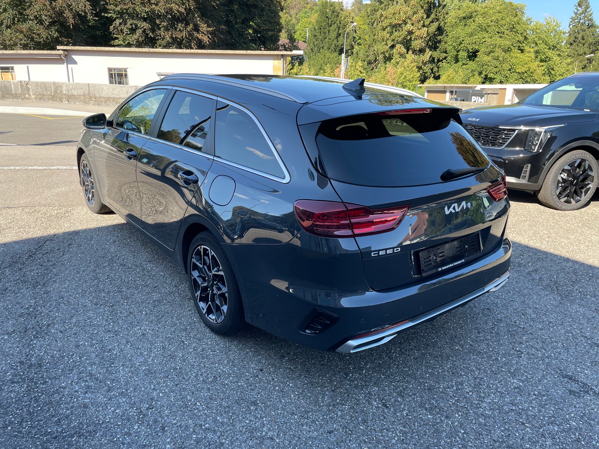 KIA Ceed Sportswagon 1.5 T-GDi MHEV GT Line DCT-image-3
