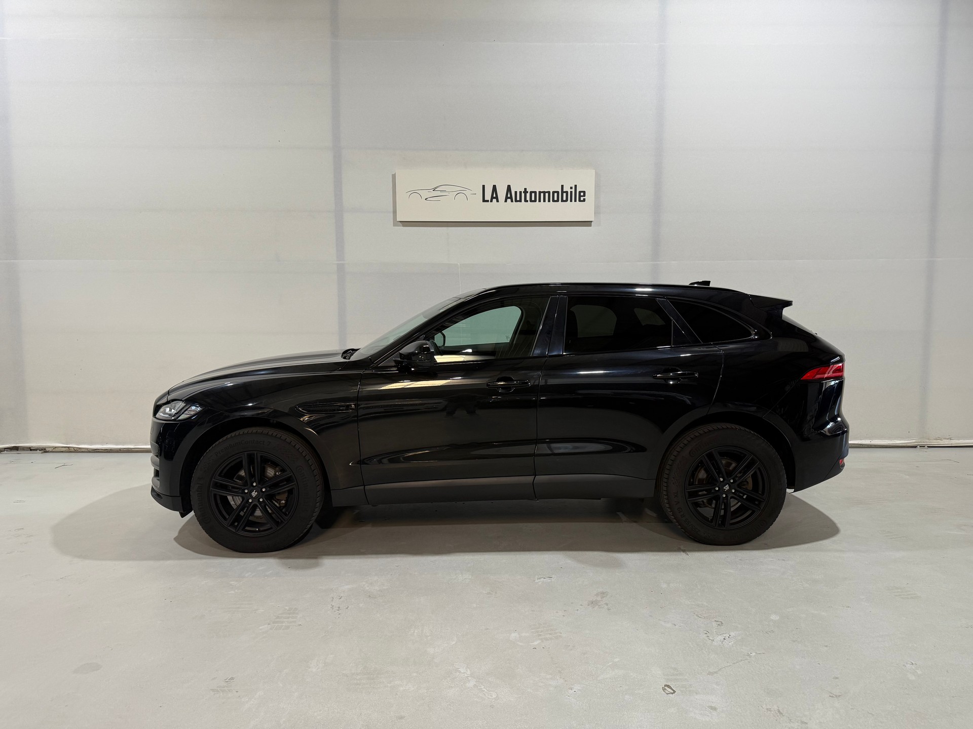 JAGUAR F-Pace 25t 2.0 Pure AWD Automatik CH-Fahrzeug-image-2