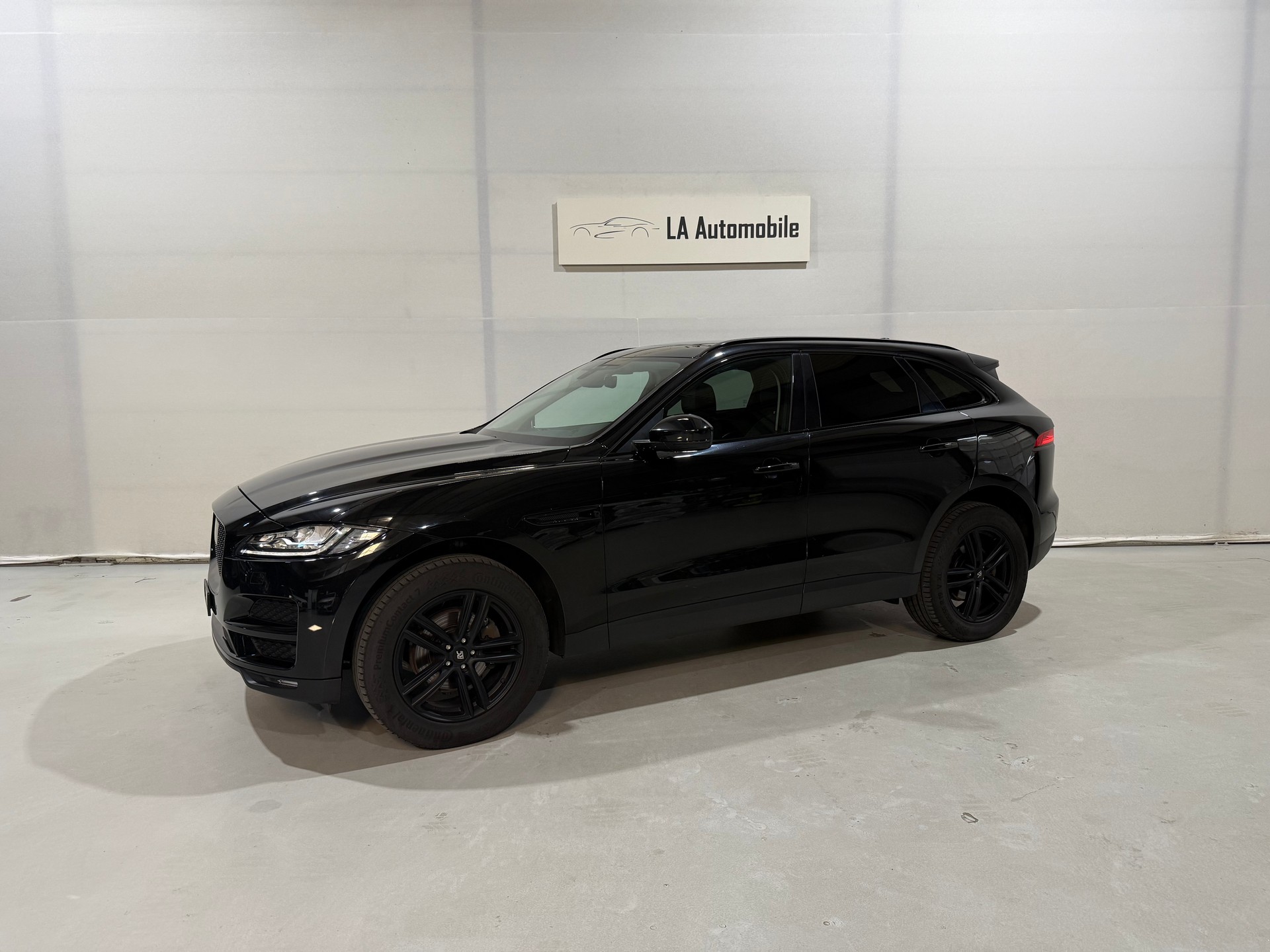 JAGUAR F-Pace 25t 2.0 Pure AWD Automatik CH-Fahrzeug-image-1
