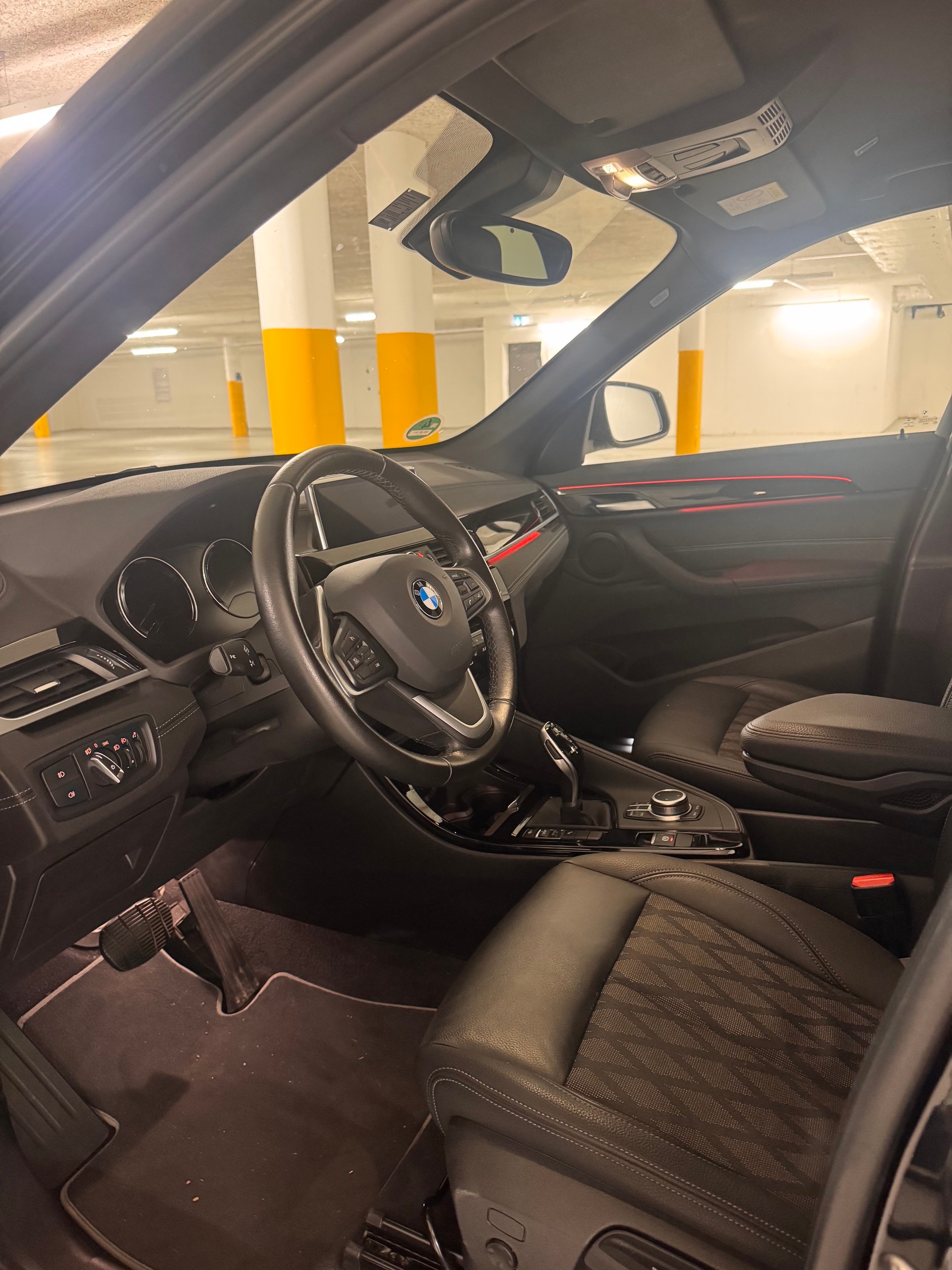 BMW 18d sDrive-image-3