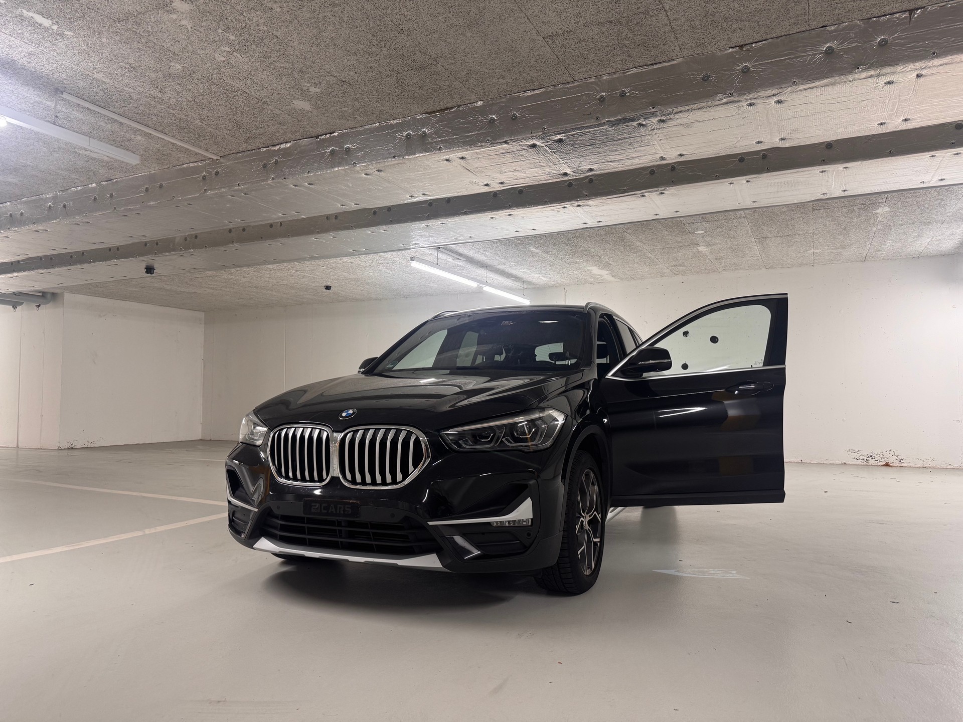 BMW 18d sDrive-image-0
