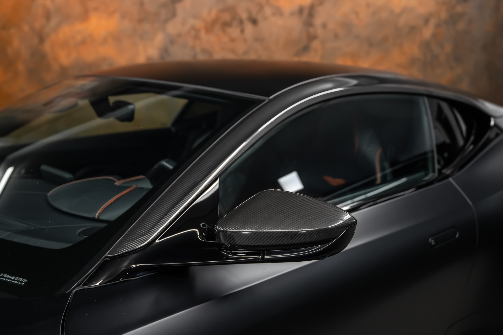 ASTON MARTIN DBS Coupé Superleggera *Full Carbon*Black Satin*PPF*-image-5