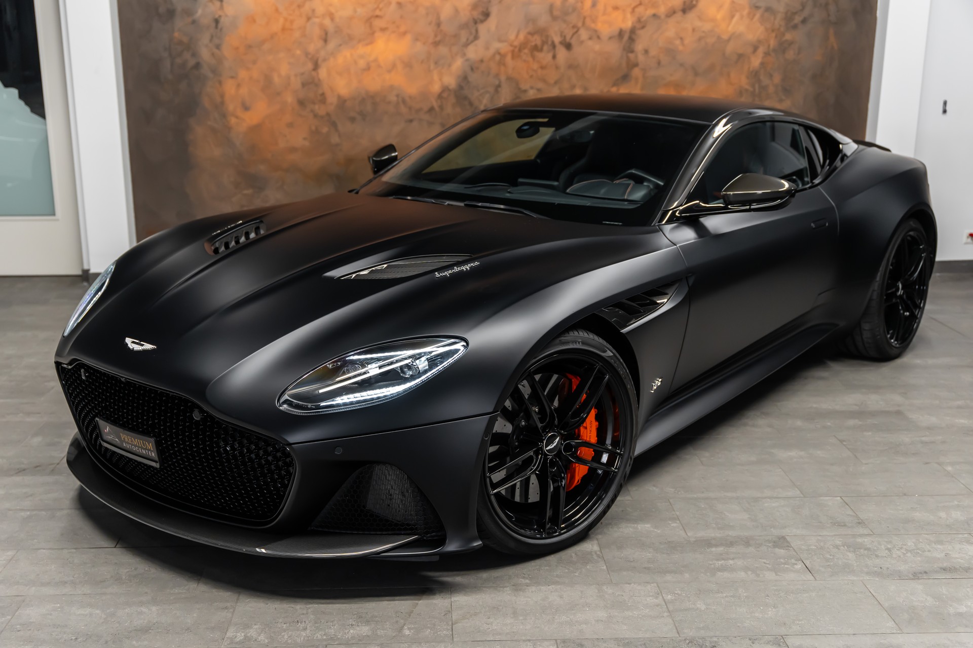 ASTON MARTIN DBS Coupé Superleggera *Full Carbon*Black Satin*PPF*-image-1