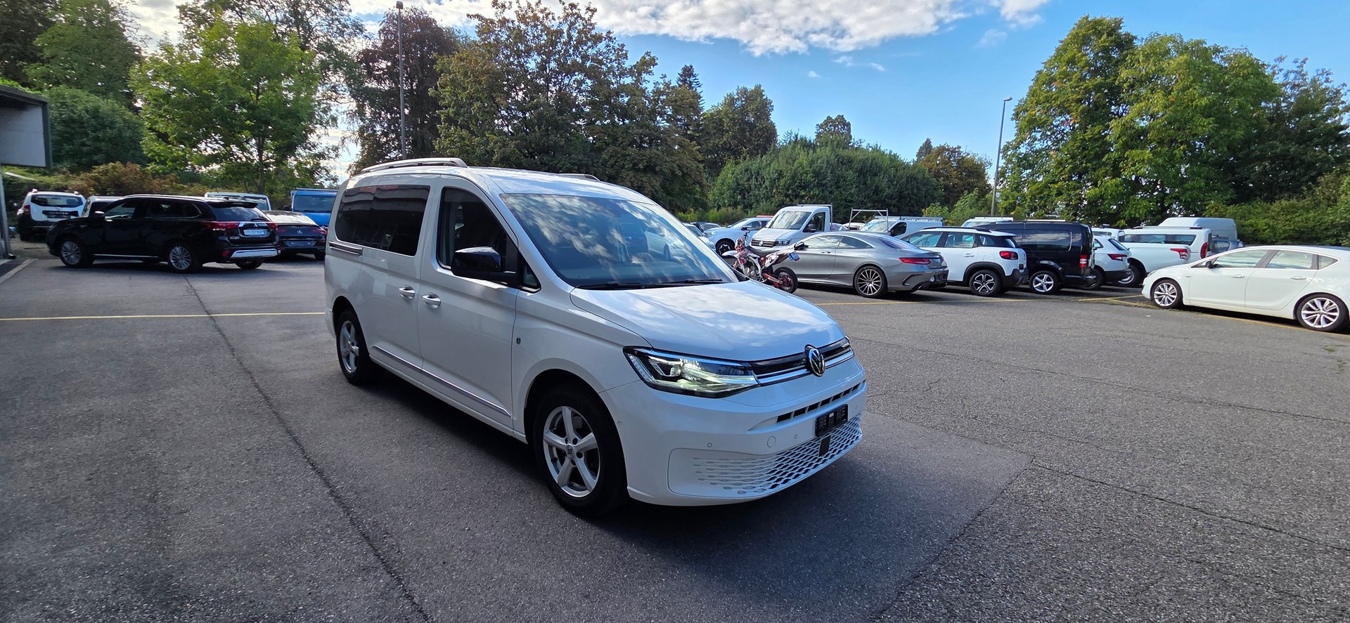 VW Caddy Maxi 2.0 TDI Style DSG-image-2