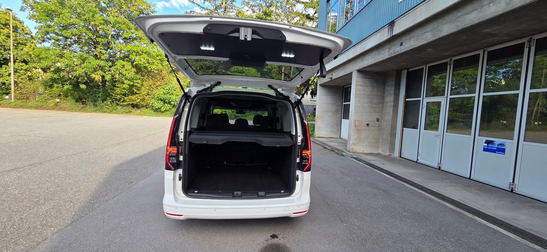 VW Caddy Maxi 2.0 TDI Style DSG-image-10