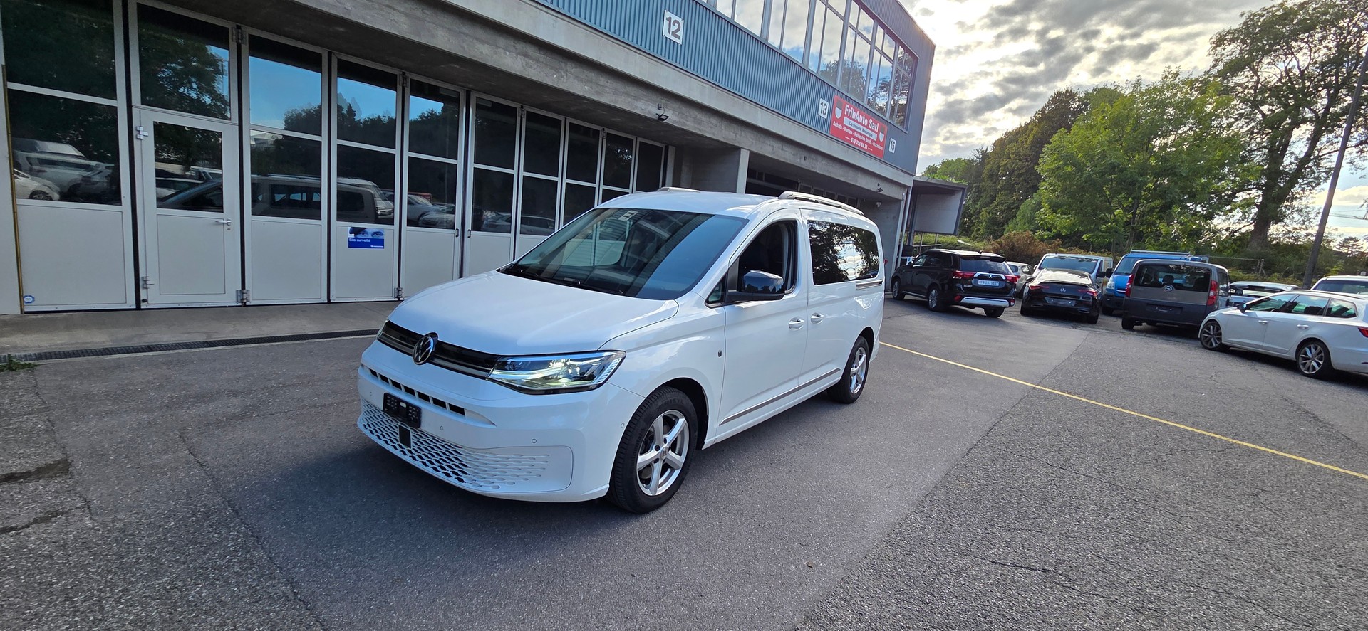 VW Caddy Maxi 2.0 TDI Style DSG-image-0
