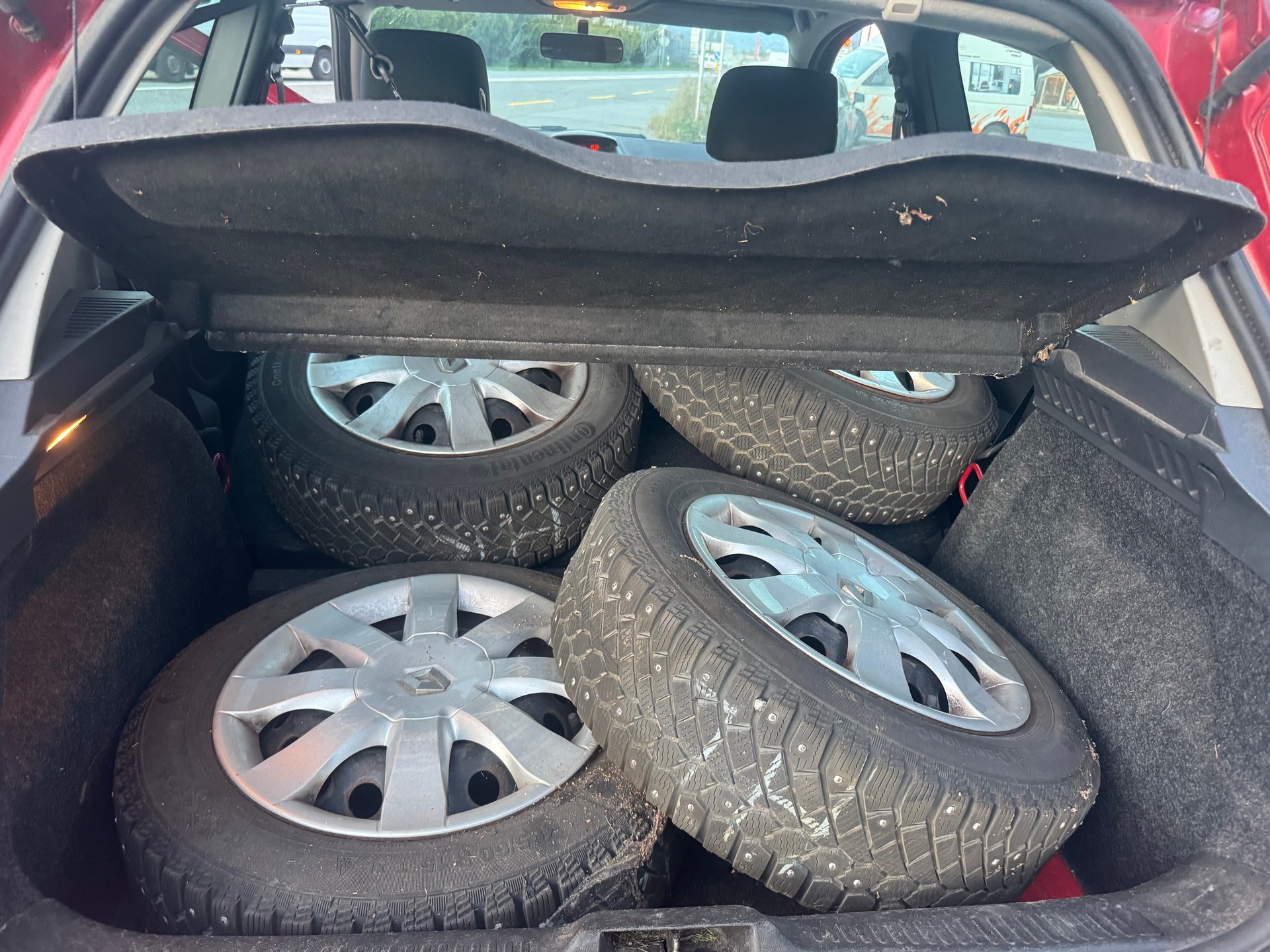 RENAULT Clio 1.4 16V Dynamique-image-10