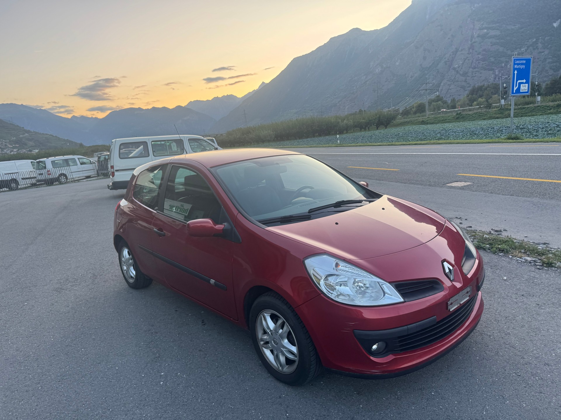 RENAULT Clio 1.4 16V Dynamique-image-1