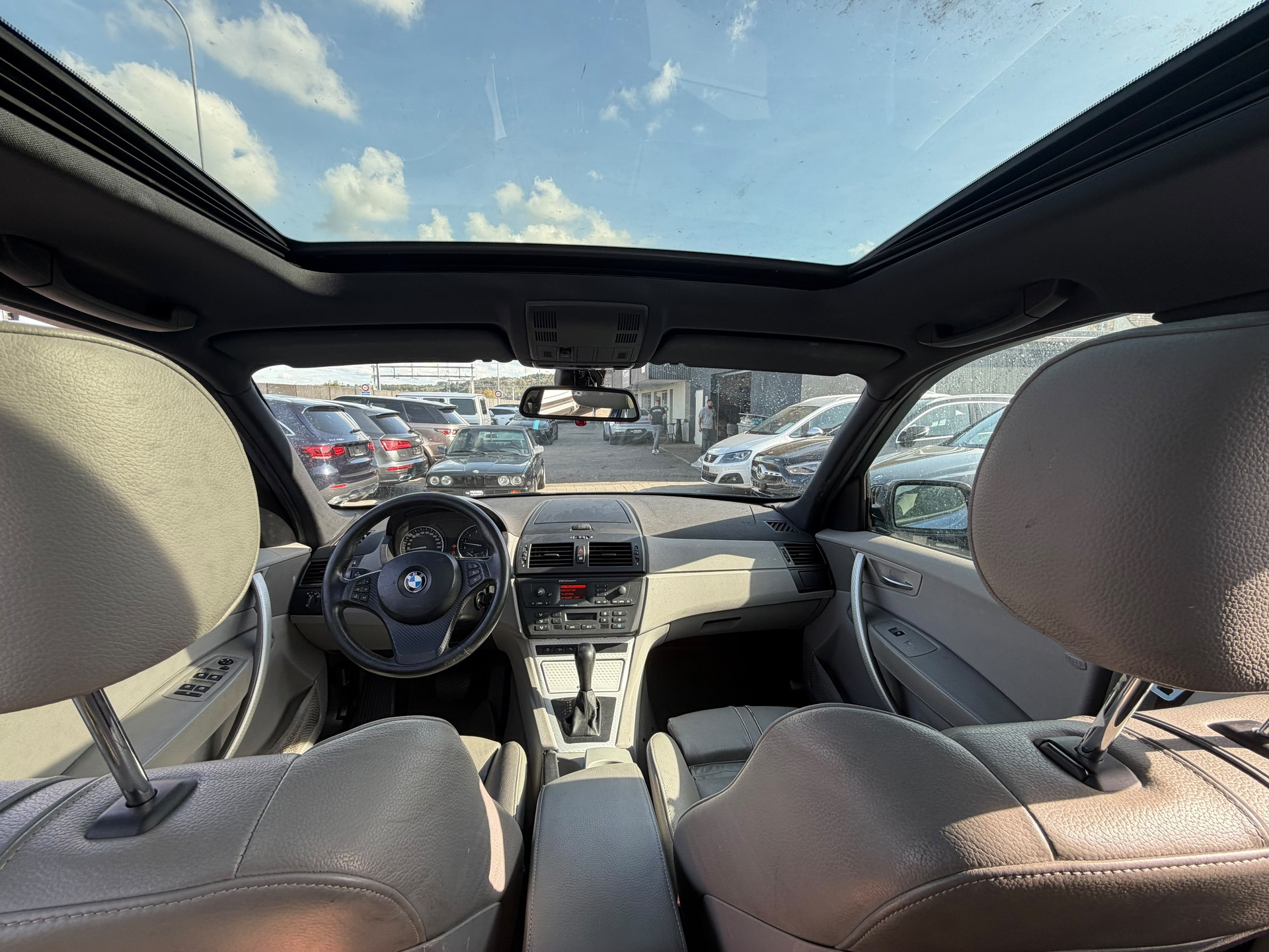BMW X3 30i-image-4