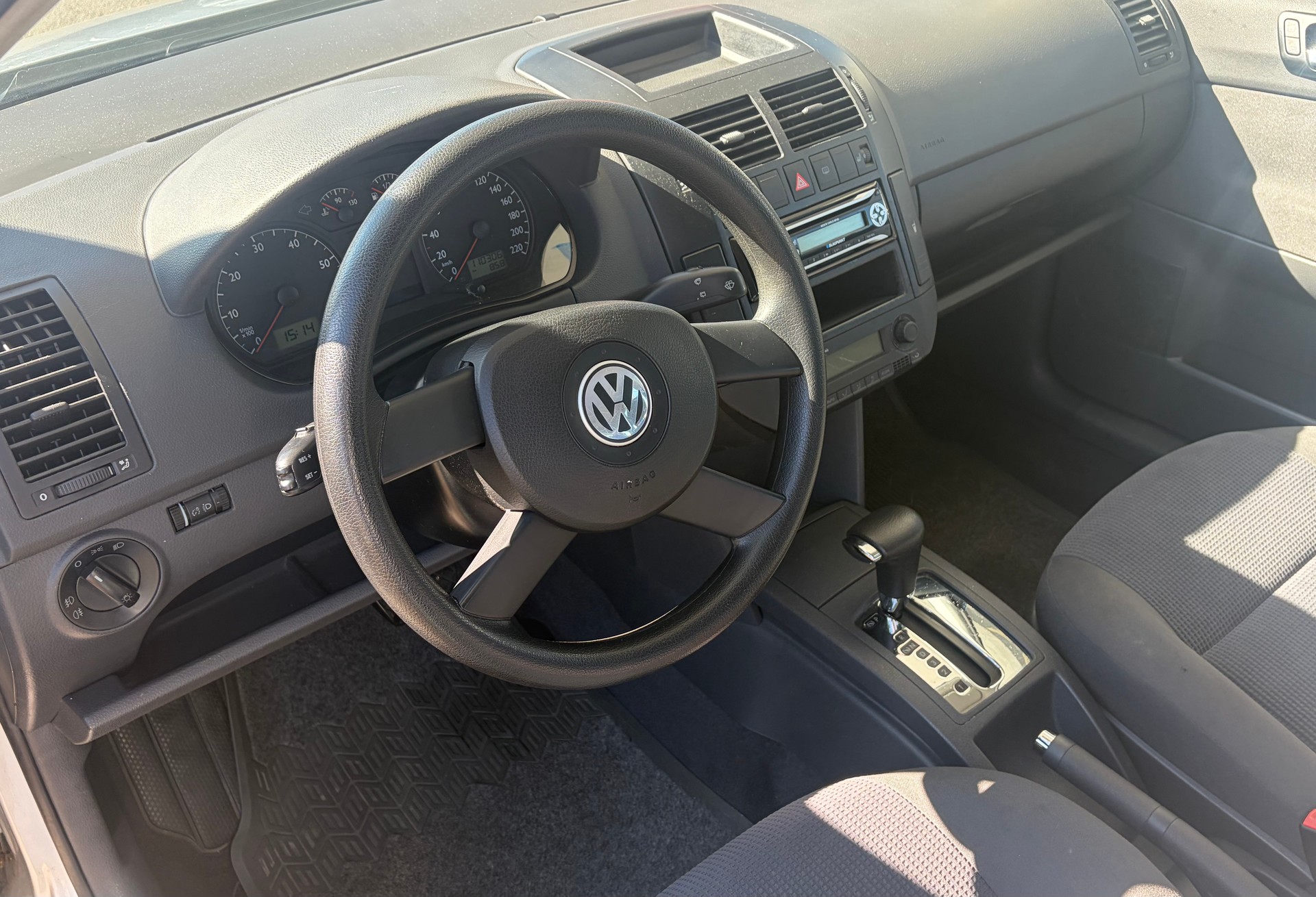 VW Polo 1.4 16V Comfortline-image-7
