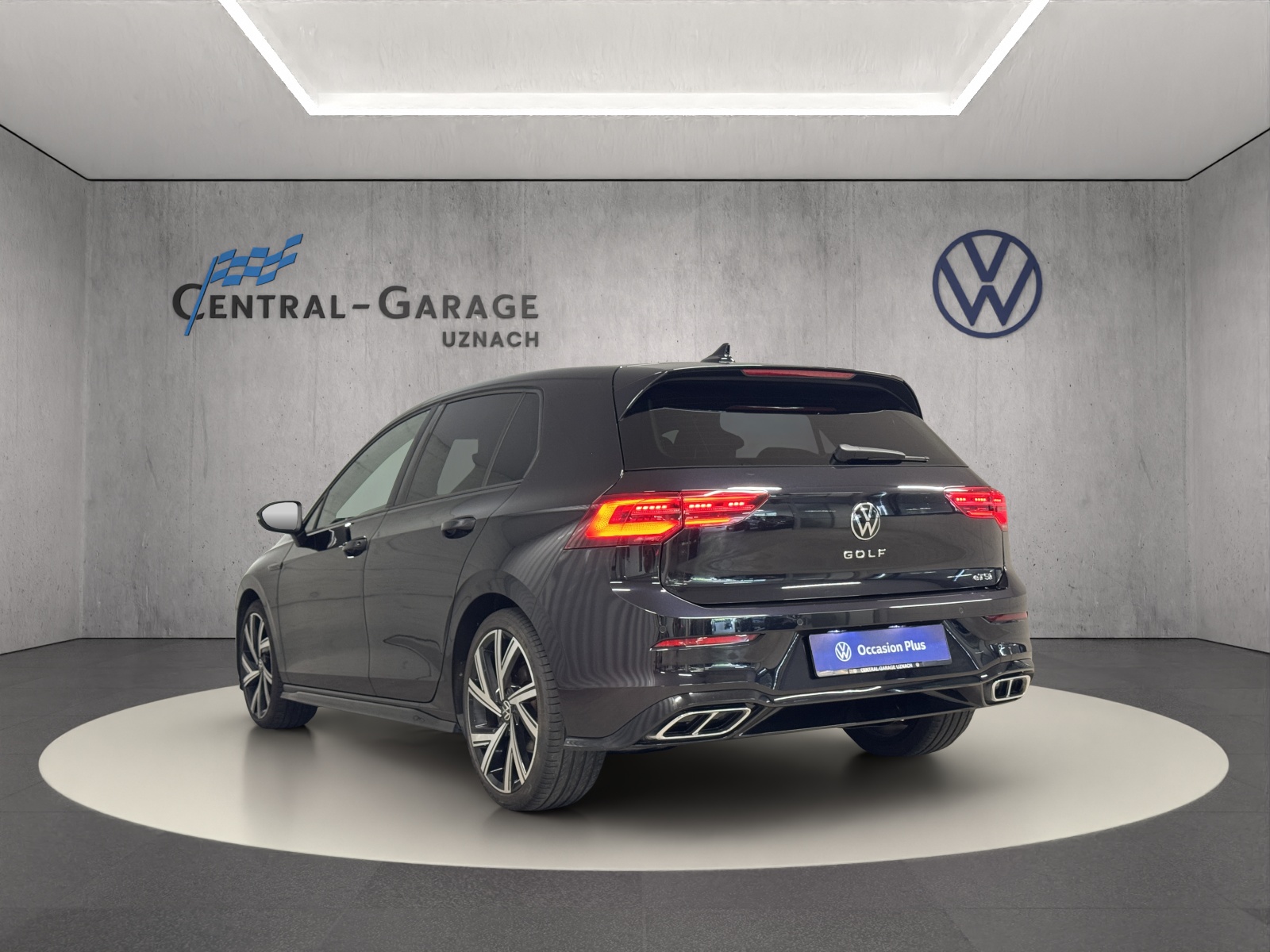 VW Golf 1.5 eTSI mHEV ACT R-Line DSG-image-2