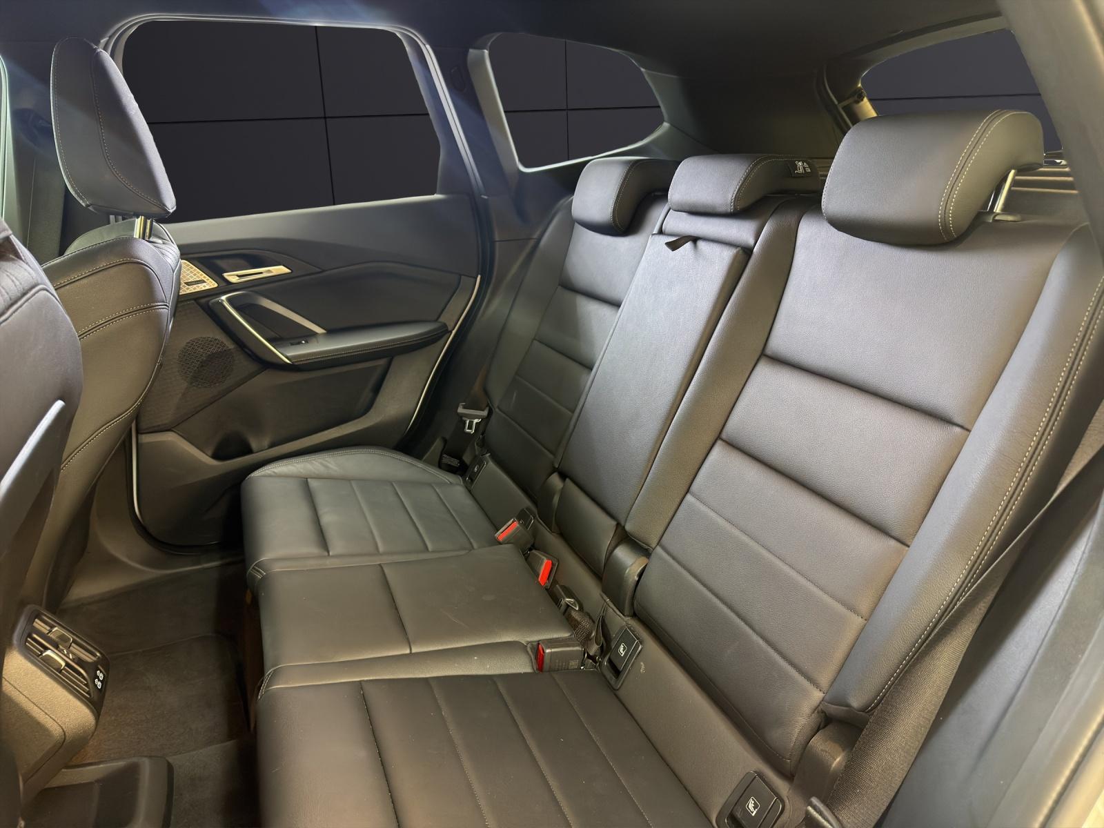 BMW X1 23d xDrive-image-11