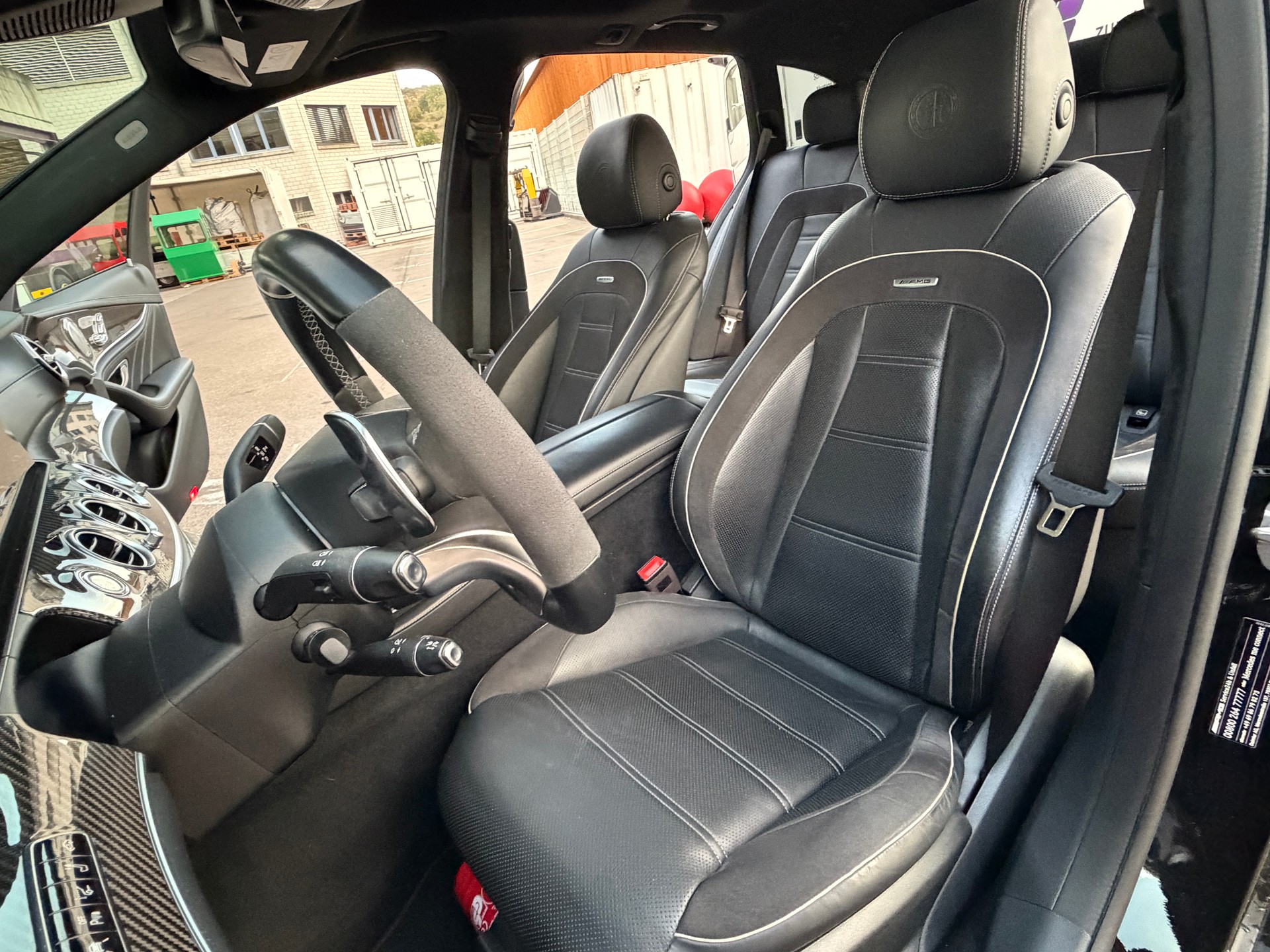 MERCEDES-BENZ E 63 AMG S 4 Matic-image-3