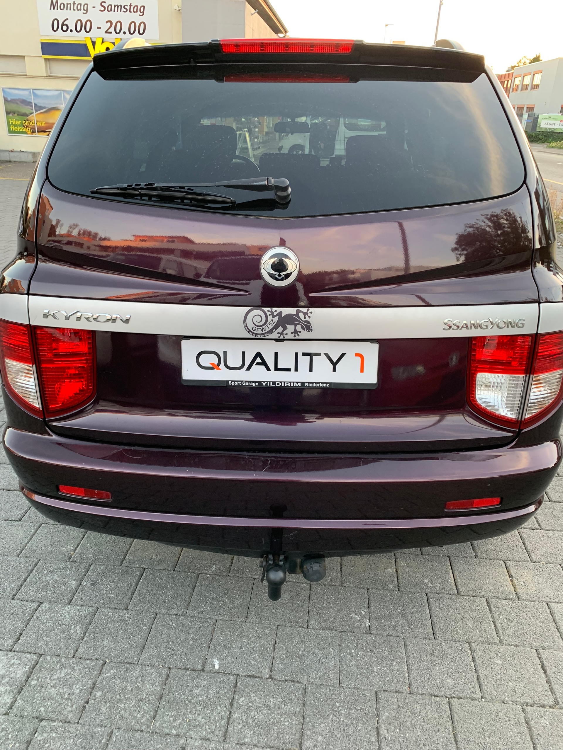 KGM-SsangYong Kyron 200 Xdi 4WD Deluxe Automatic-image-5