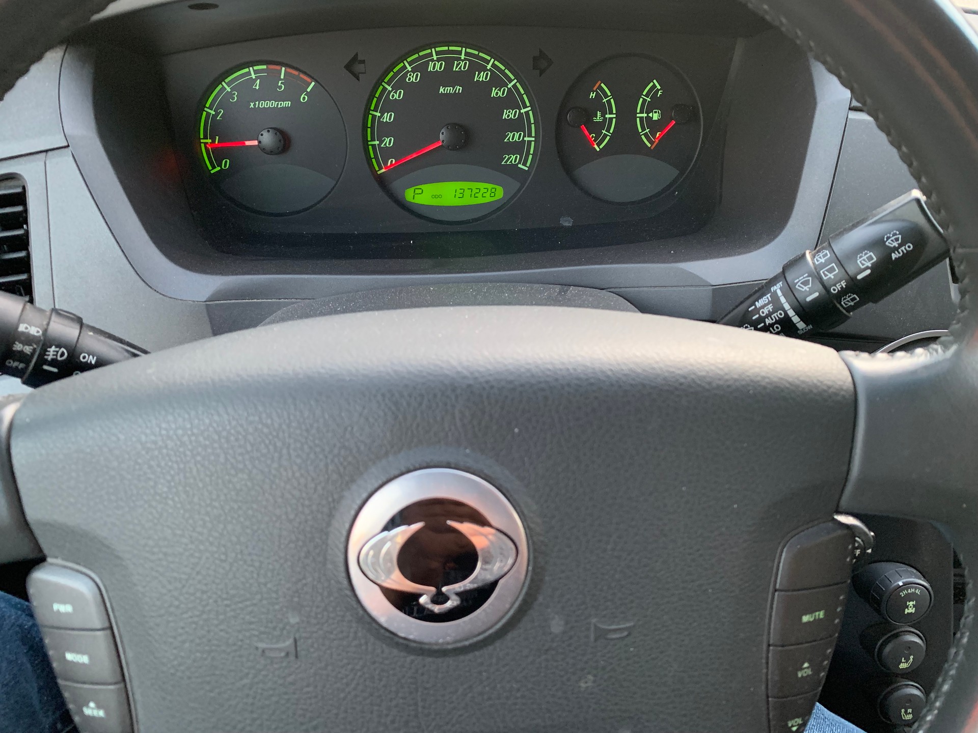 KGM-SsangYong Kyron 200 Xdi 4WD Deluxe Automatic-image-12