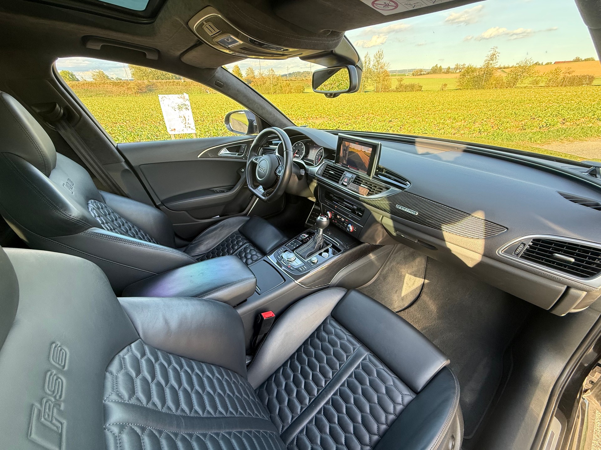 AUDI 4.0 V8 TFSI quattro T-Tronic-image-4