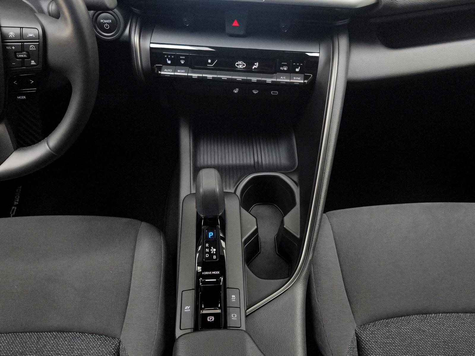 TOYOTA C-HR 1.8 HEV Comfort-image-13
