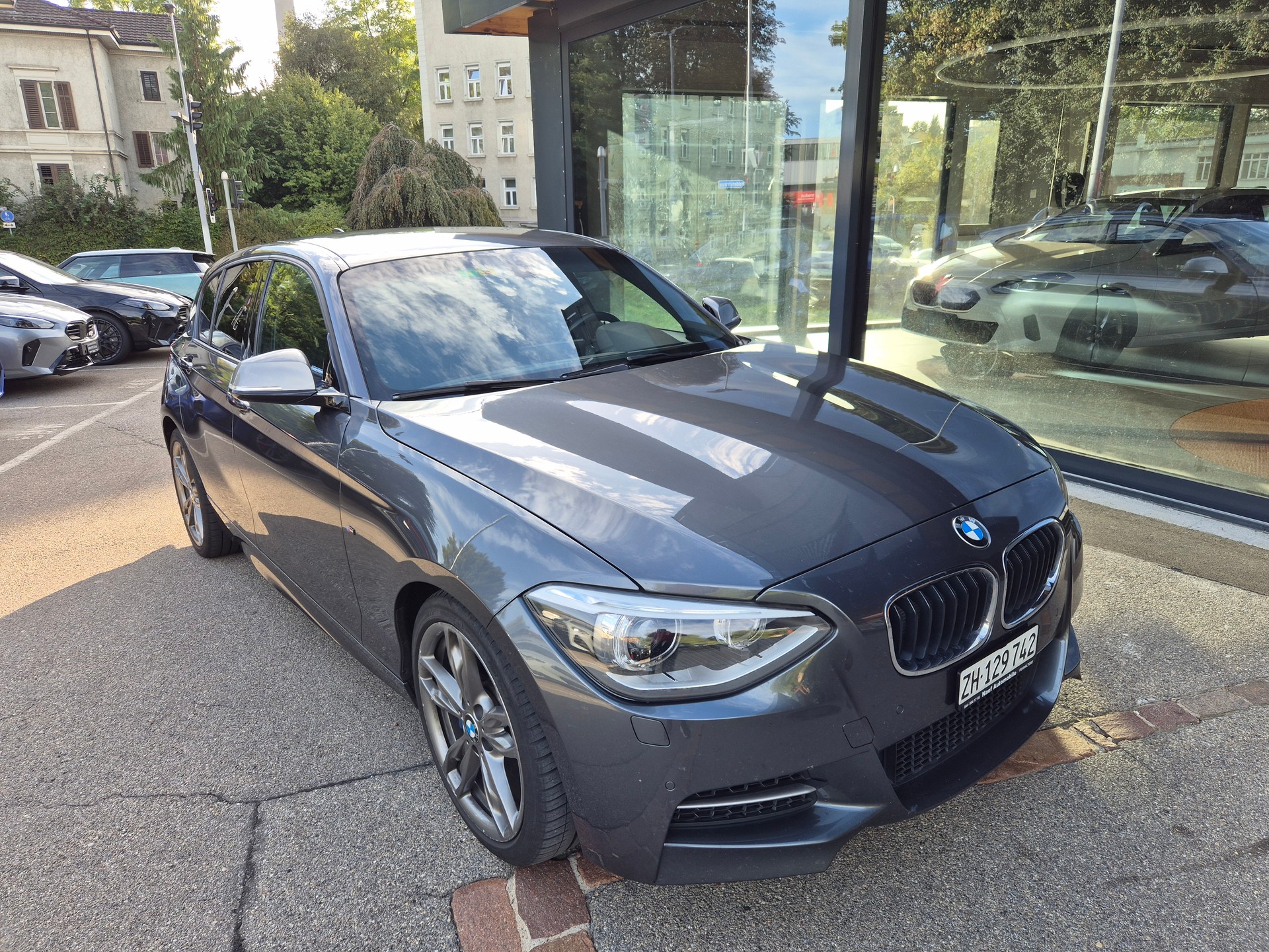 BMW M135i-image-1