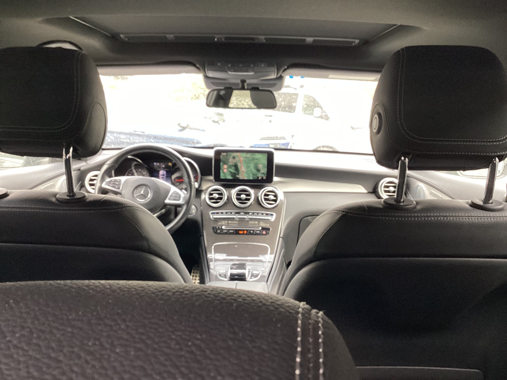 MERCEDES-BENZ GLC Coupé 250 Exclusive 4Matic 9G-Tronic-image-6