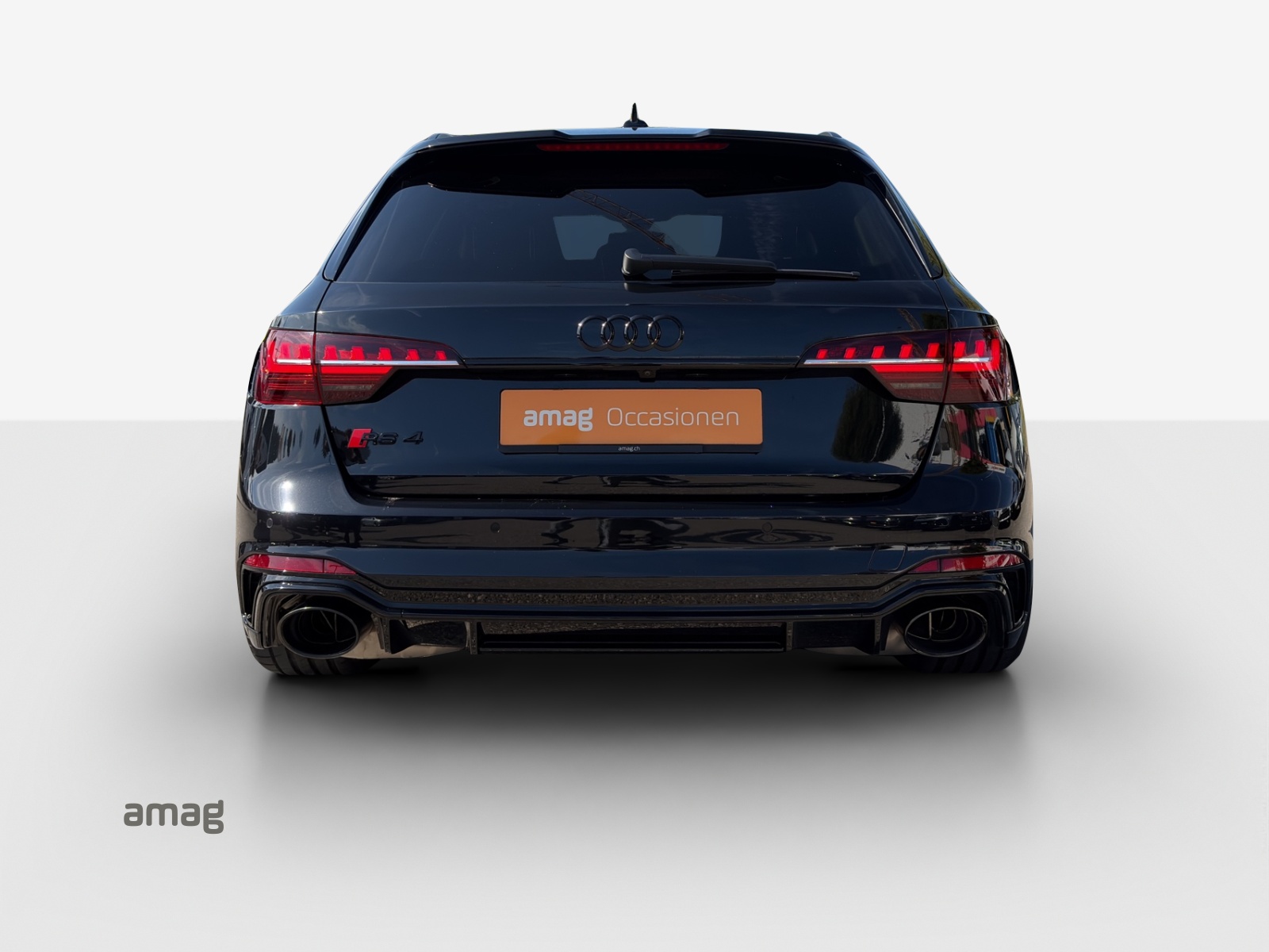 AUDI RS4 Avant quattro tiptronic-image-3