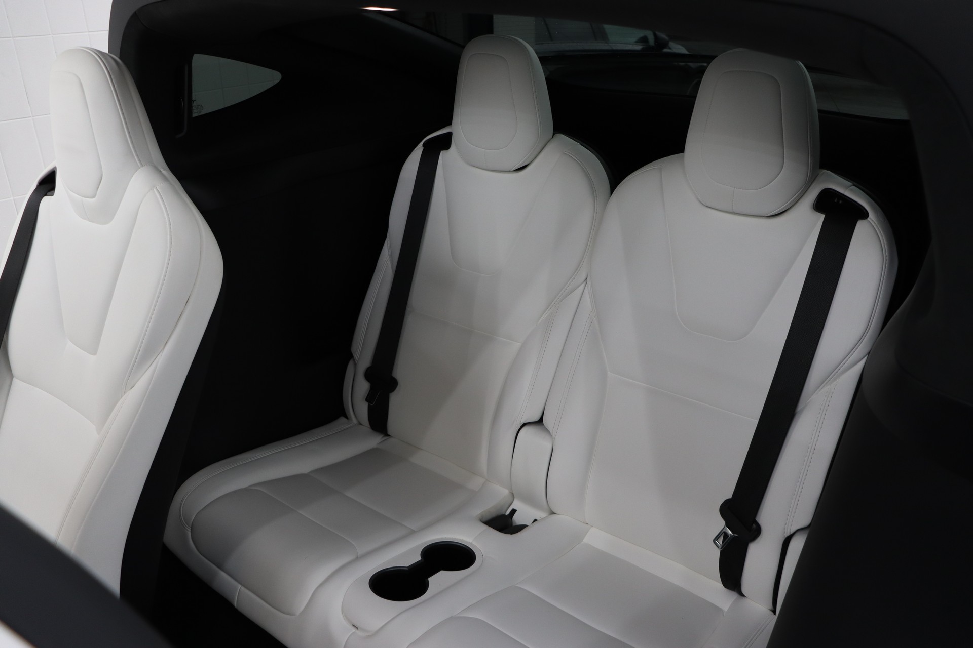 TESLA MODEL X PERFORMANCE LUDICROUS * BLACK ON WHITE * GARANTIE AUF ANTRIEB & BATTERIE * CH-AUTO * CHF 500.- IM MONAT OHNE ANZAHLUNG *-image-17