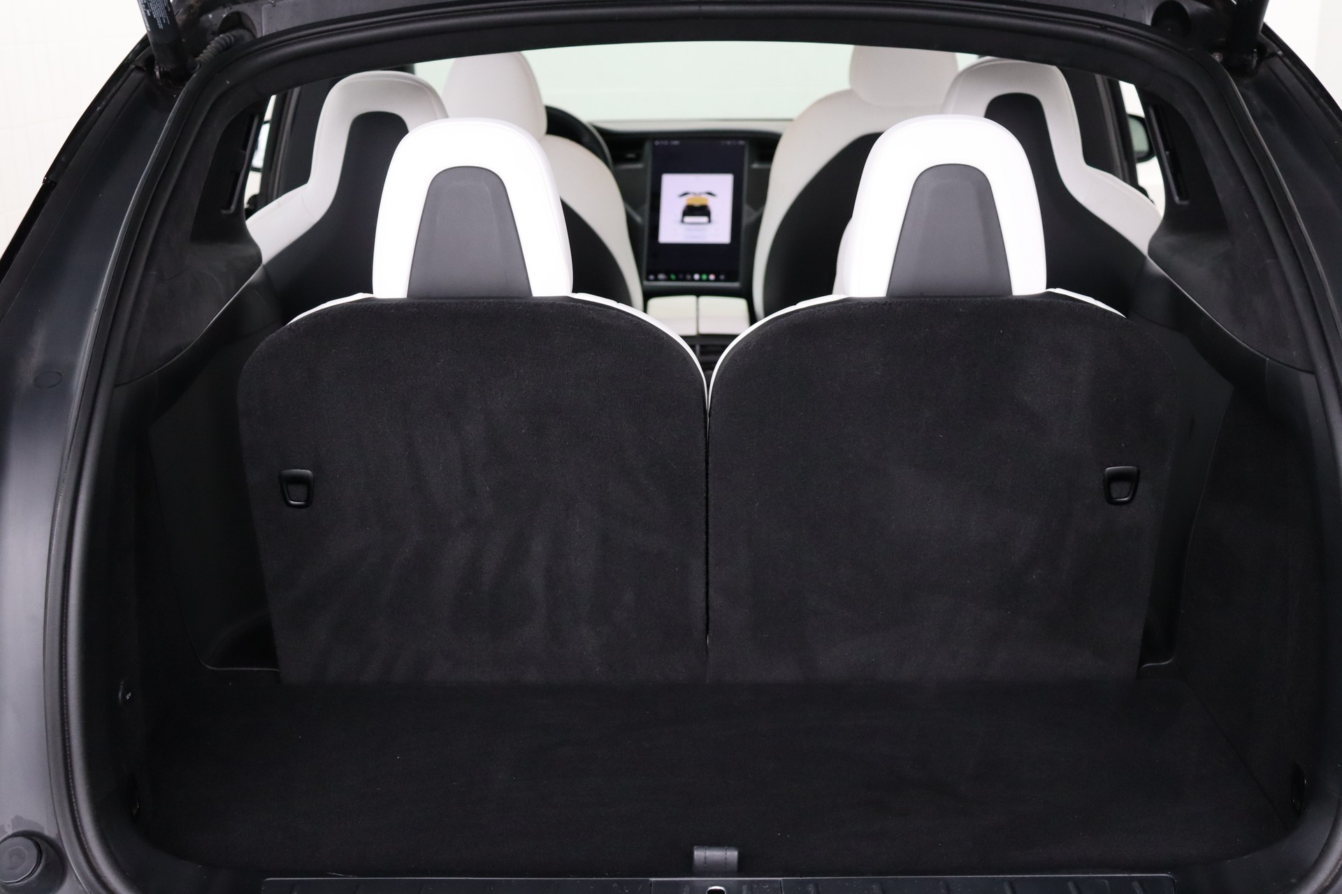 TESLA MODEL X PERFORMANCE LUDICROUS * BLACK ON WHITE * GARANTIE AUF ANTRIEB & BATTERIE * CH-AUTO * CHF 500.- IM MONAT OHNE ANZAHLUNG *-image-19