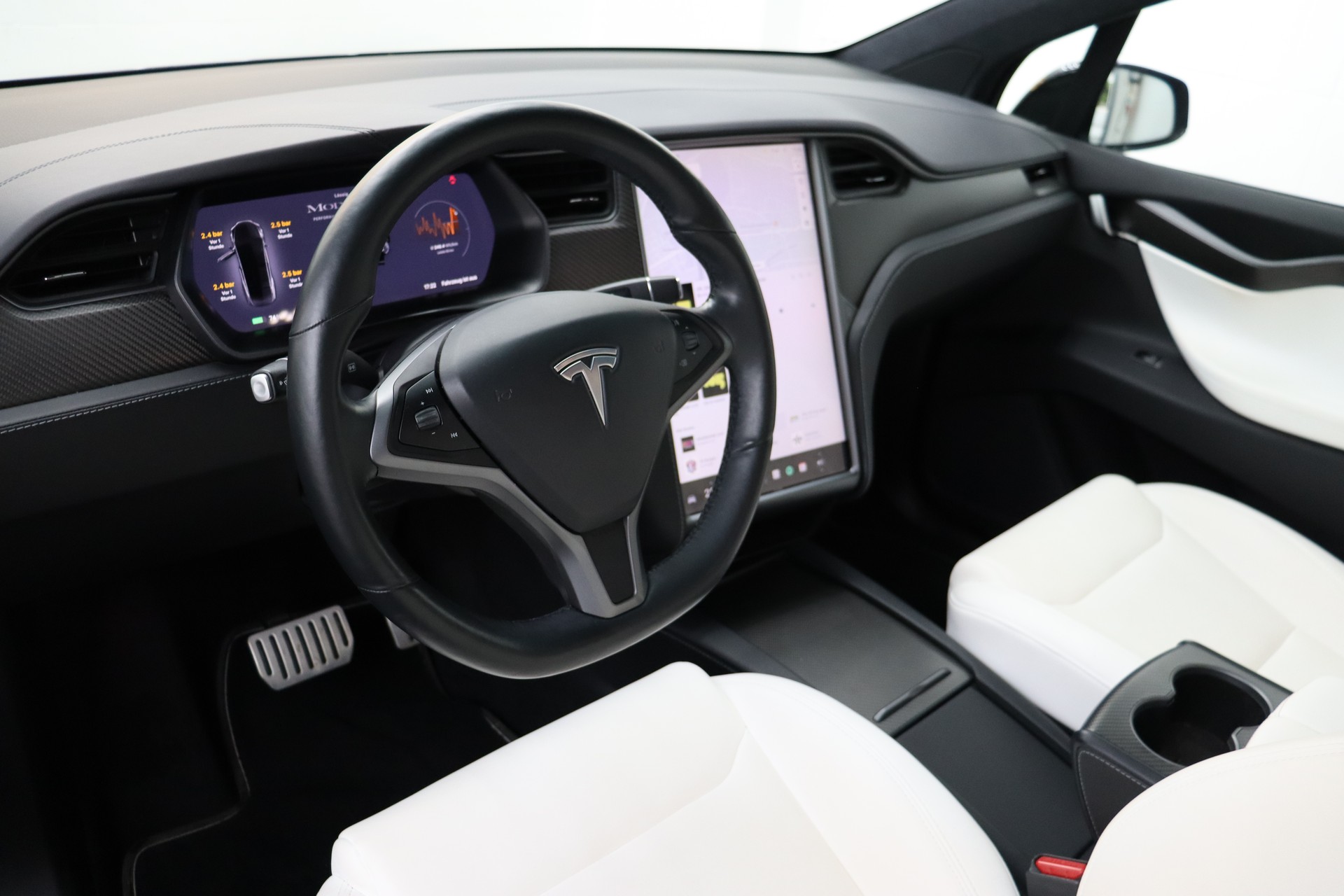 TESLA MODEL X PERFORMANCE LUDICROUS * BLACK ON WHITE * GARANTIE AUF ANTRIEB & BATTERIE * CH-AUTO * CHF 500.- IM MONAT OHNE ANZAHLUNG *-image-15