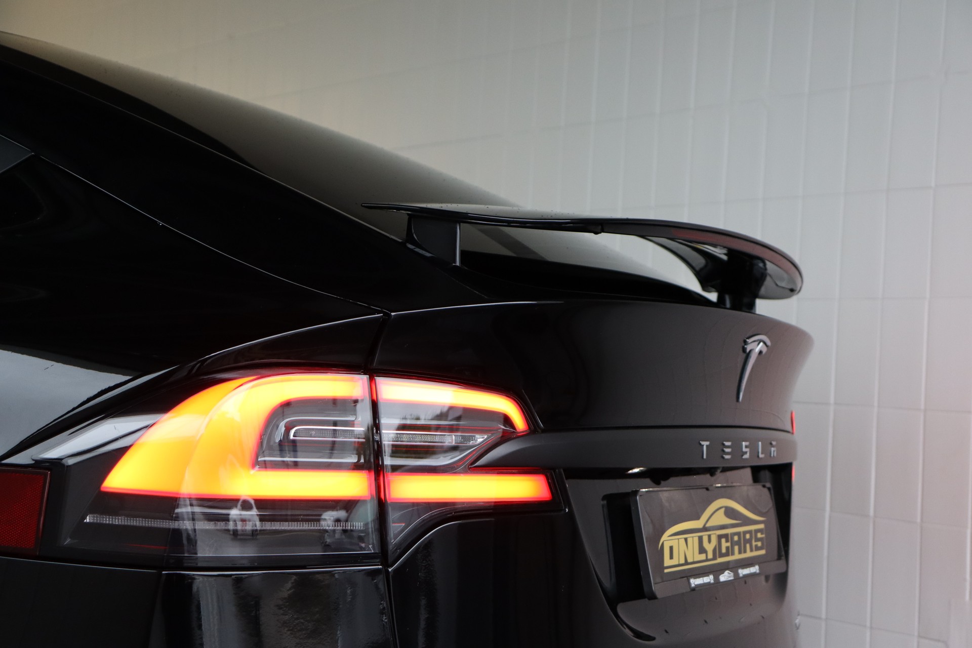 TESLA MODEL X PERFORMANCE LUDICROUS * BLACK ON WHITE * GARANTIE AUF ANTRIEB & BATTERIE * CH-AUTO * CHF 500.- IM MONAT OHNE ANZAHLUNG *-image-11