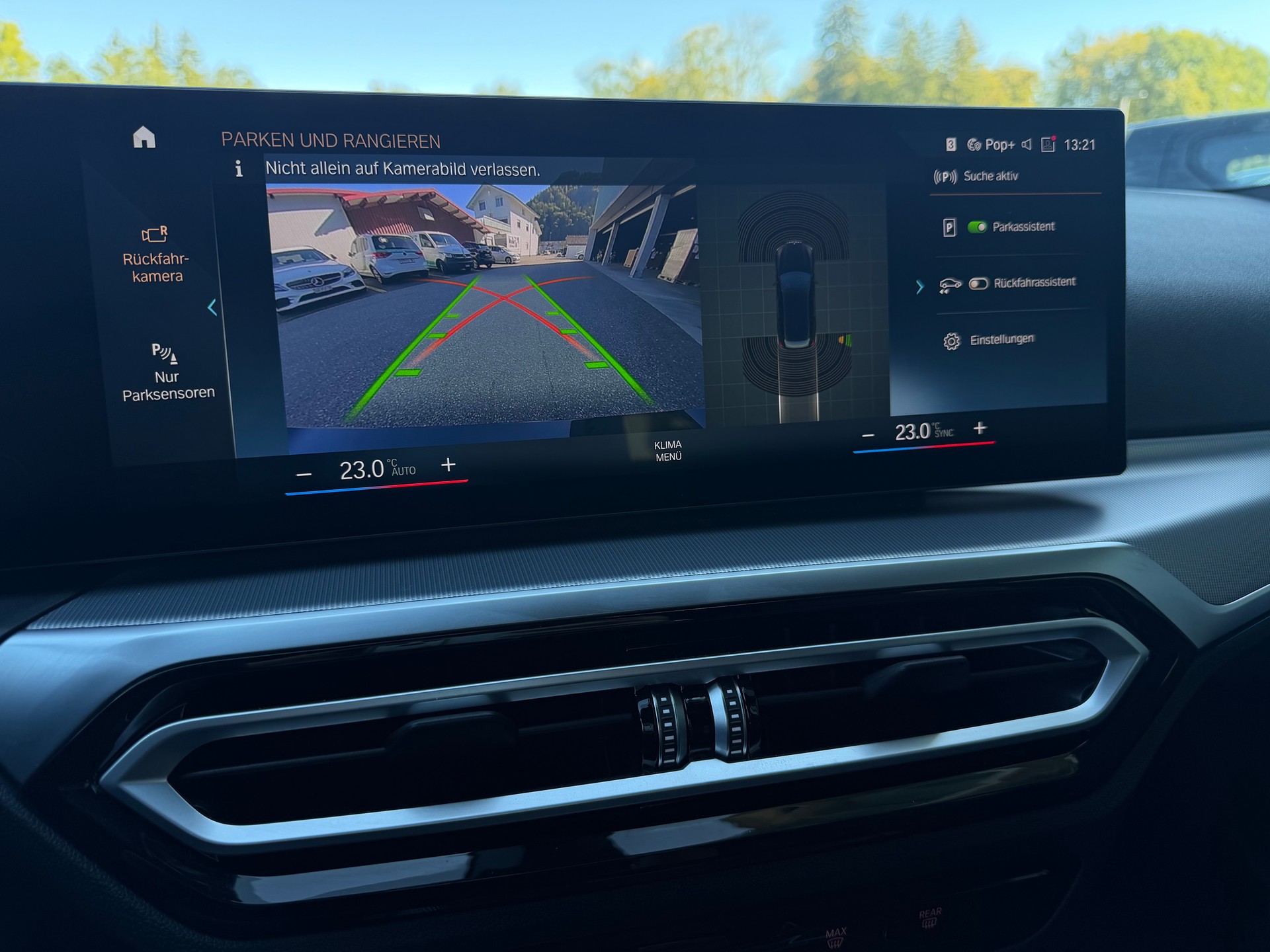 BMW 320d xDrive 48V Touring Steptronic M Sport-image-24