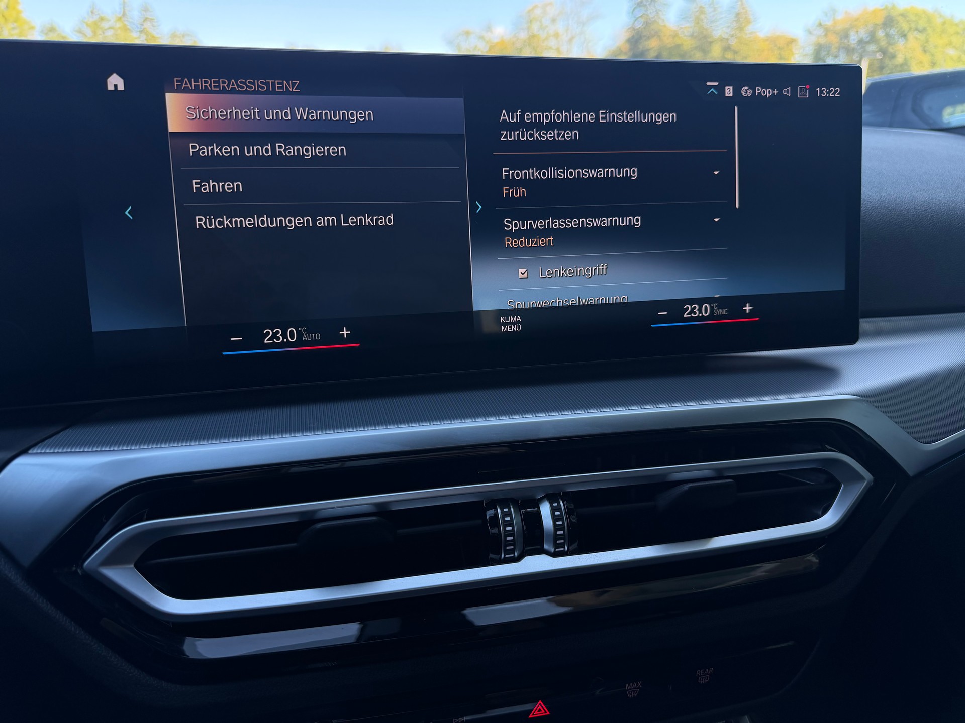BMW 320d xDrive 48V Touring Steptronic M Sport-image-26