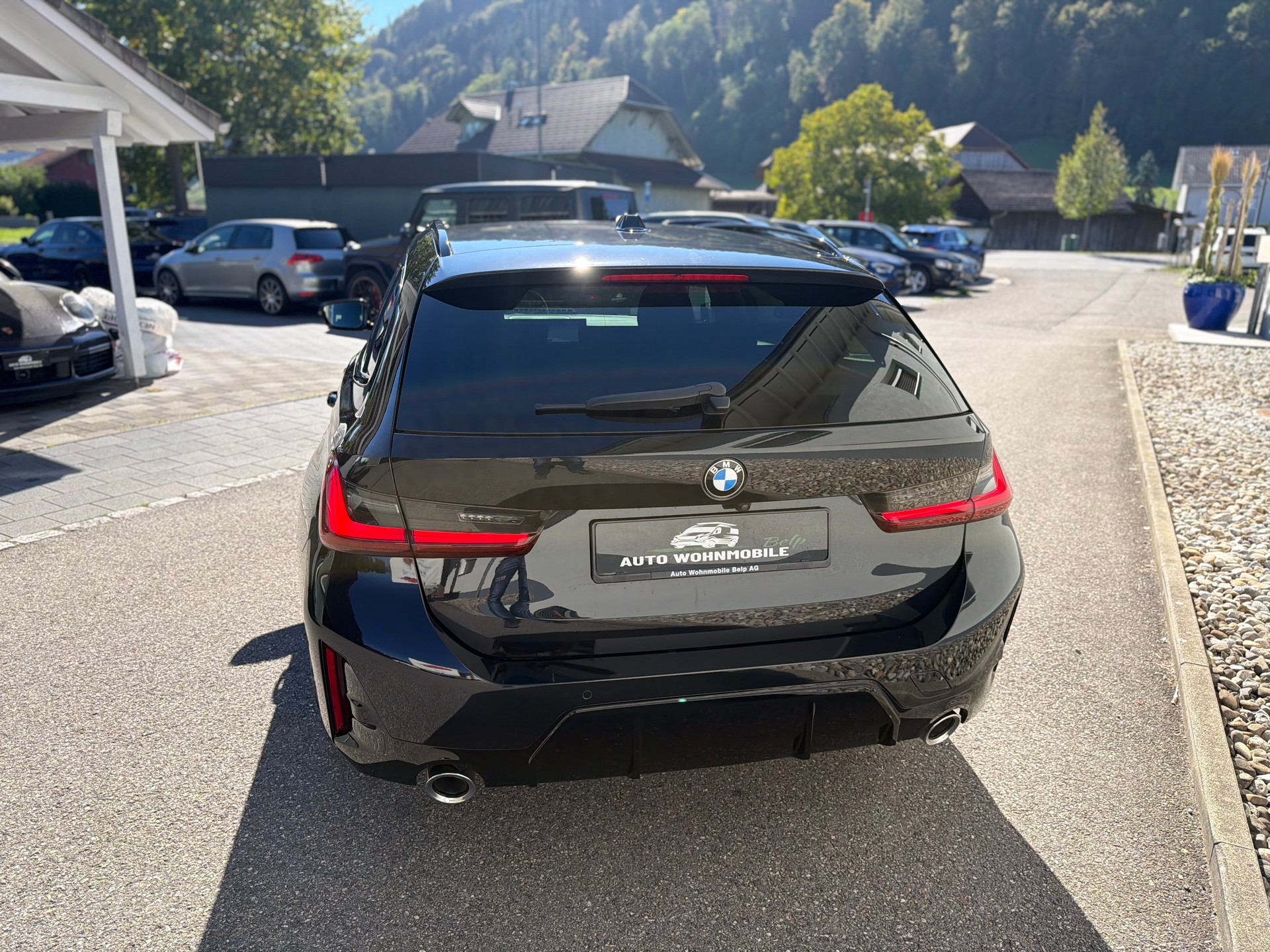 BMW 320d xDrive 48V Touring Steptronic M Sport-image-14
