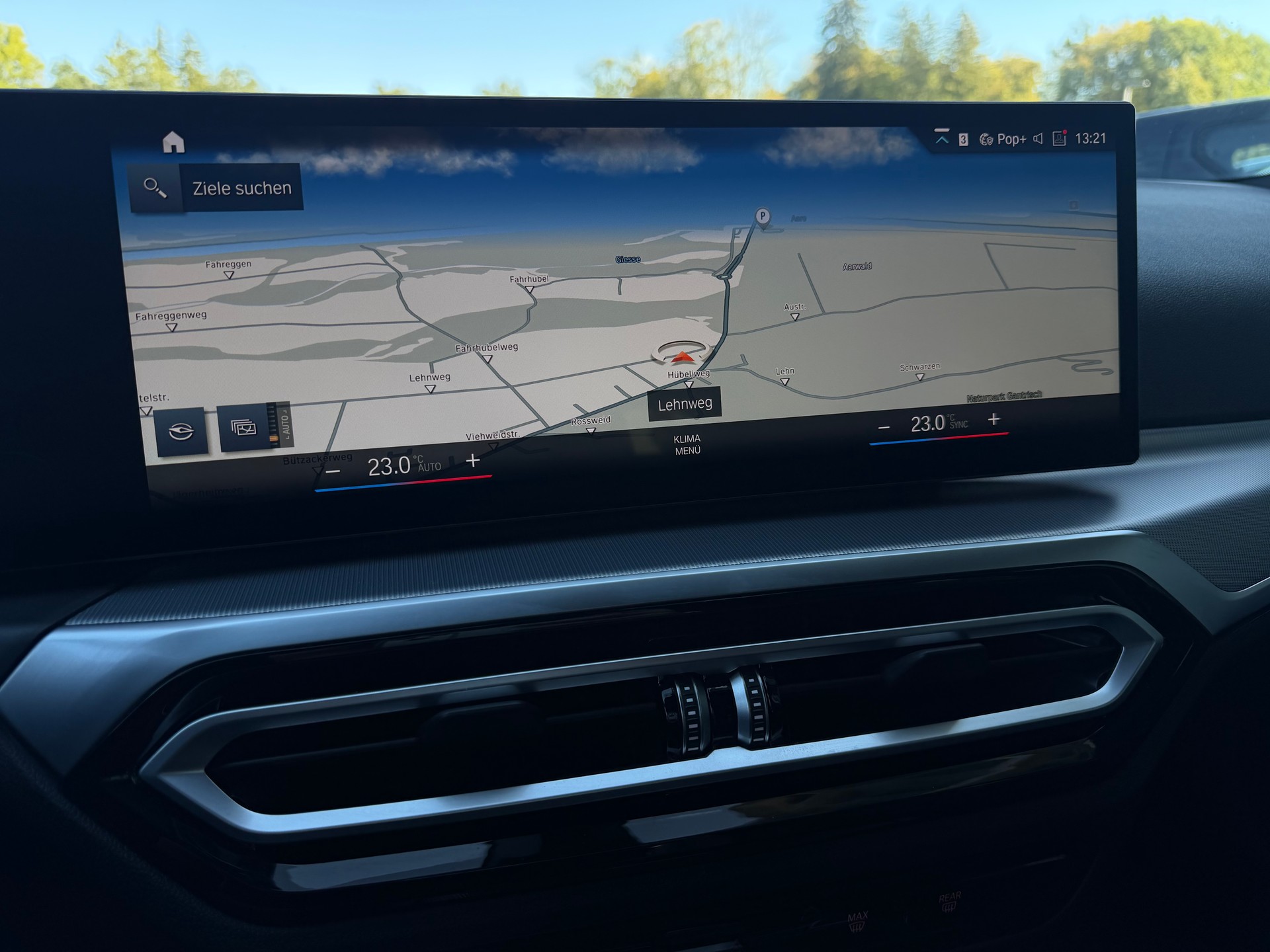 BMW 320d xDrive 48V Touring Steptronic M Sport-image-23