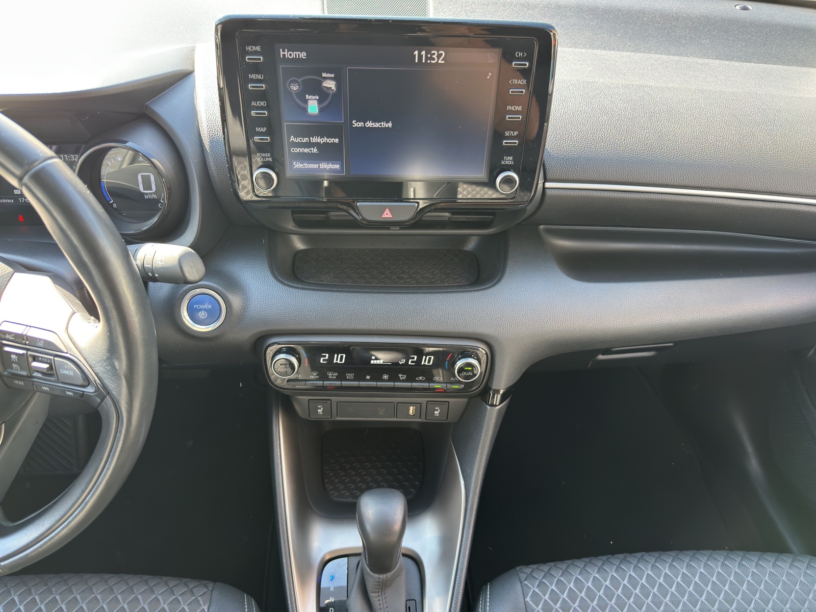MAZDA 2 Hybrid Centre-Line-image-12