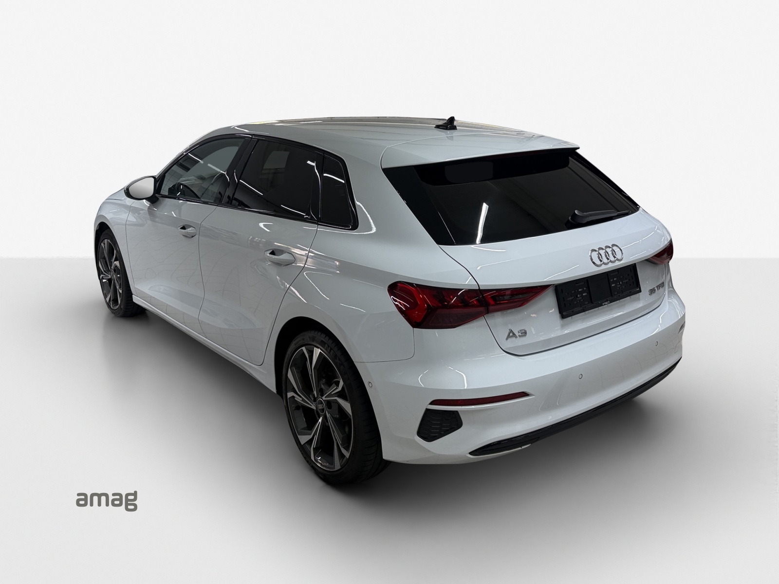 AUDI A3 Sportback 35 TFSI advanced Attraction S-tronic-image-2