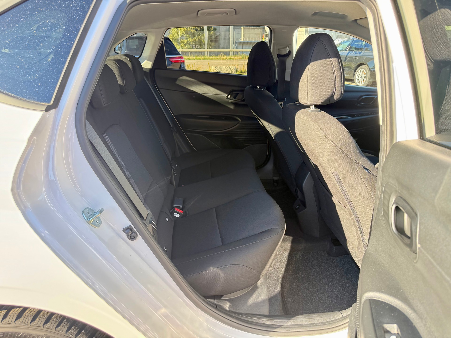 HYUNDAI i20 1.0 T-GDi Amplia DCT-image-13