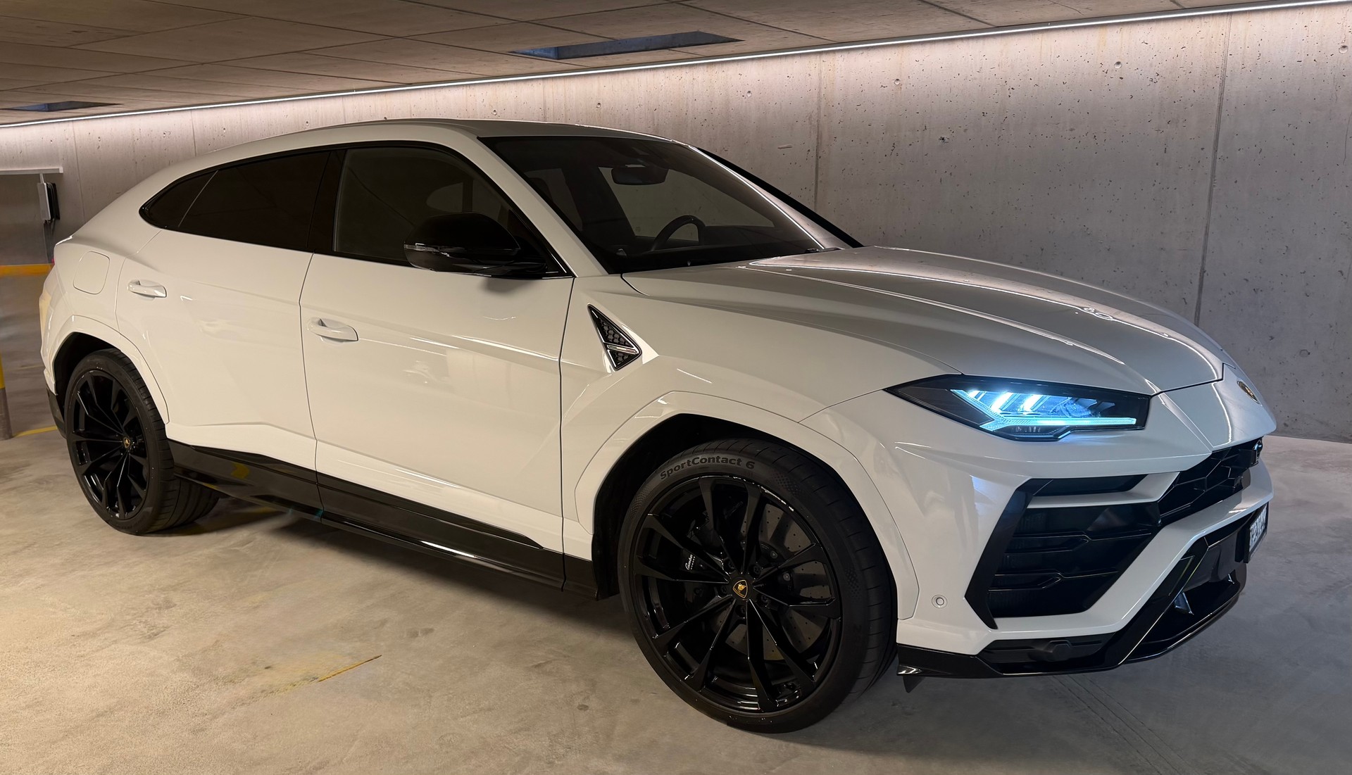LAMBORGHINI 4.0-image-1