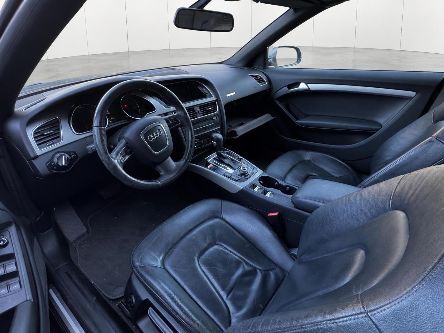 AUDI A5 Cabriolet 3.0 TDI quattro S-tronic-image-4