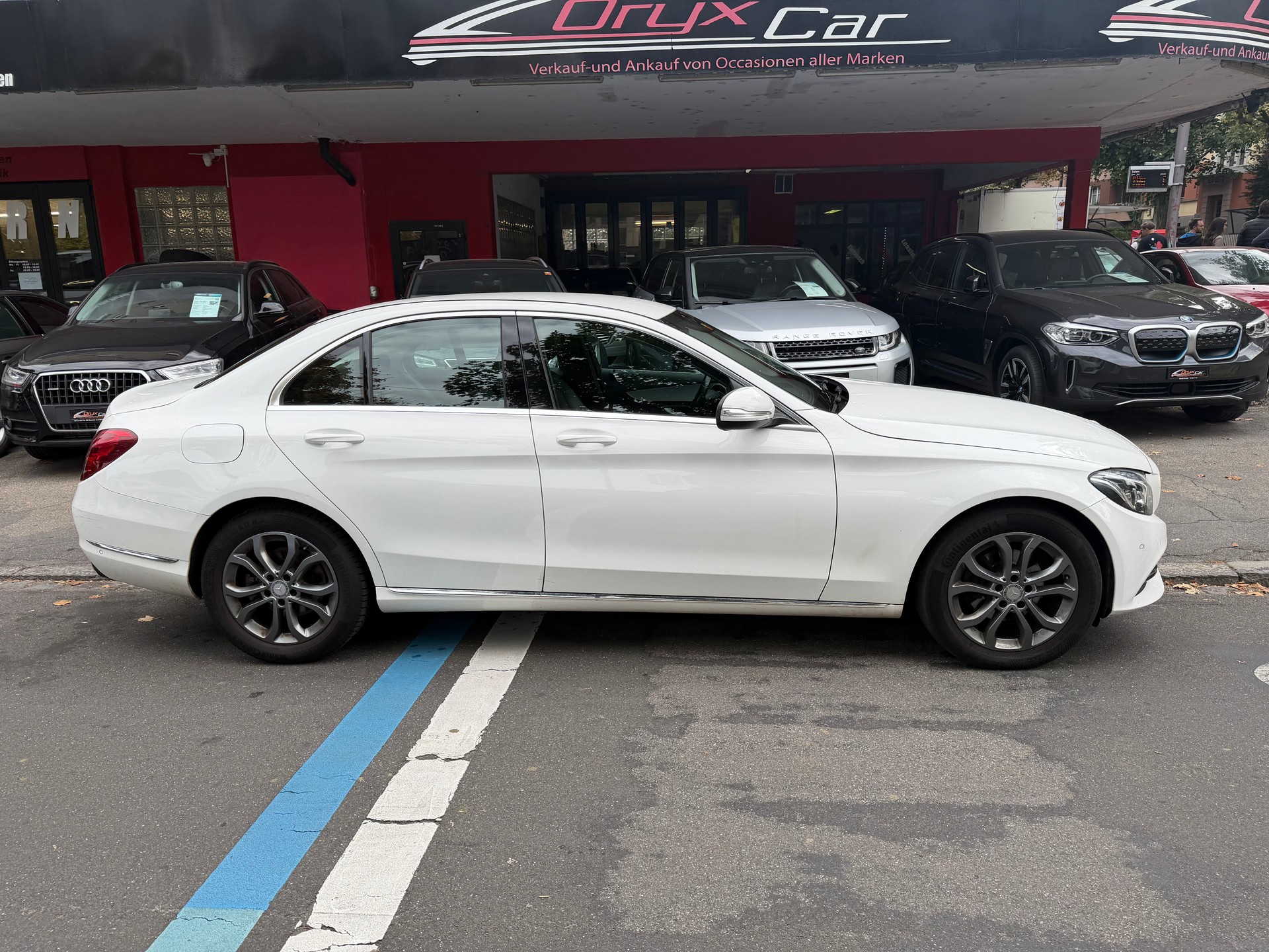 MERCEDES-BENZ C 200 Avantgarde 4Matic 7G-Tronic-image-6
