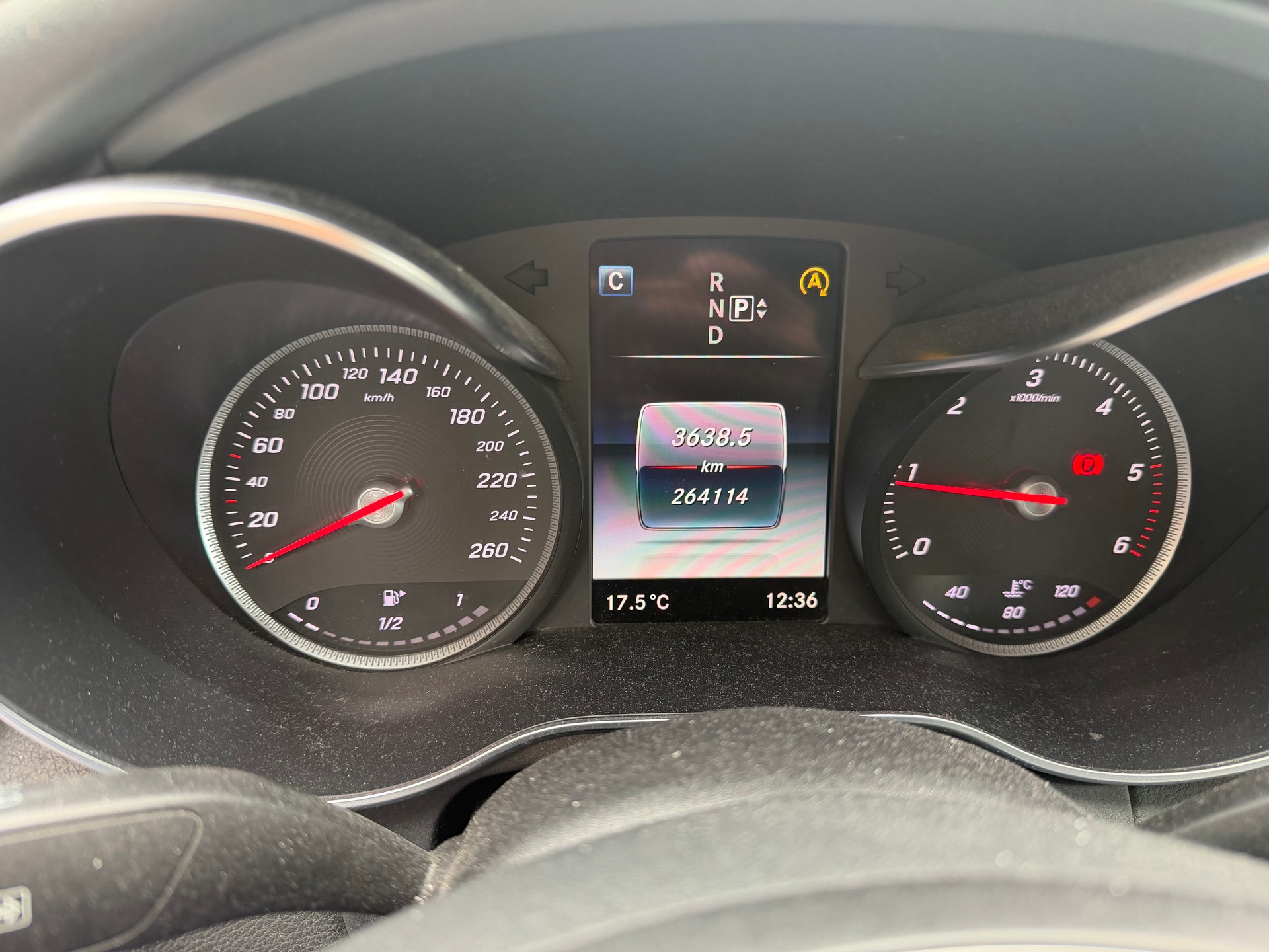 MERCEDES-BENZ C 200 Avantgarde 4Matic 7G-Tronic-image-9