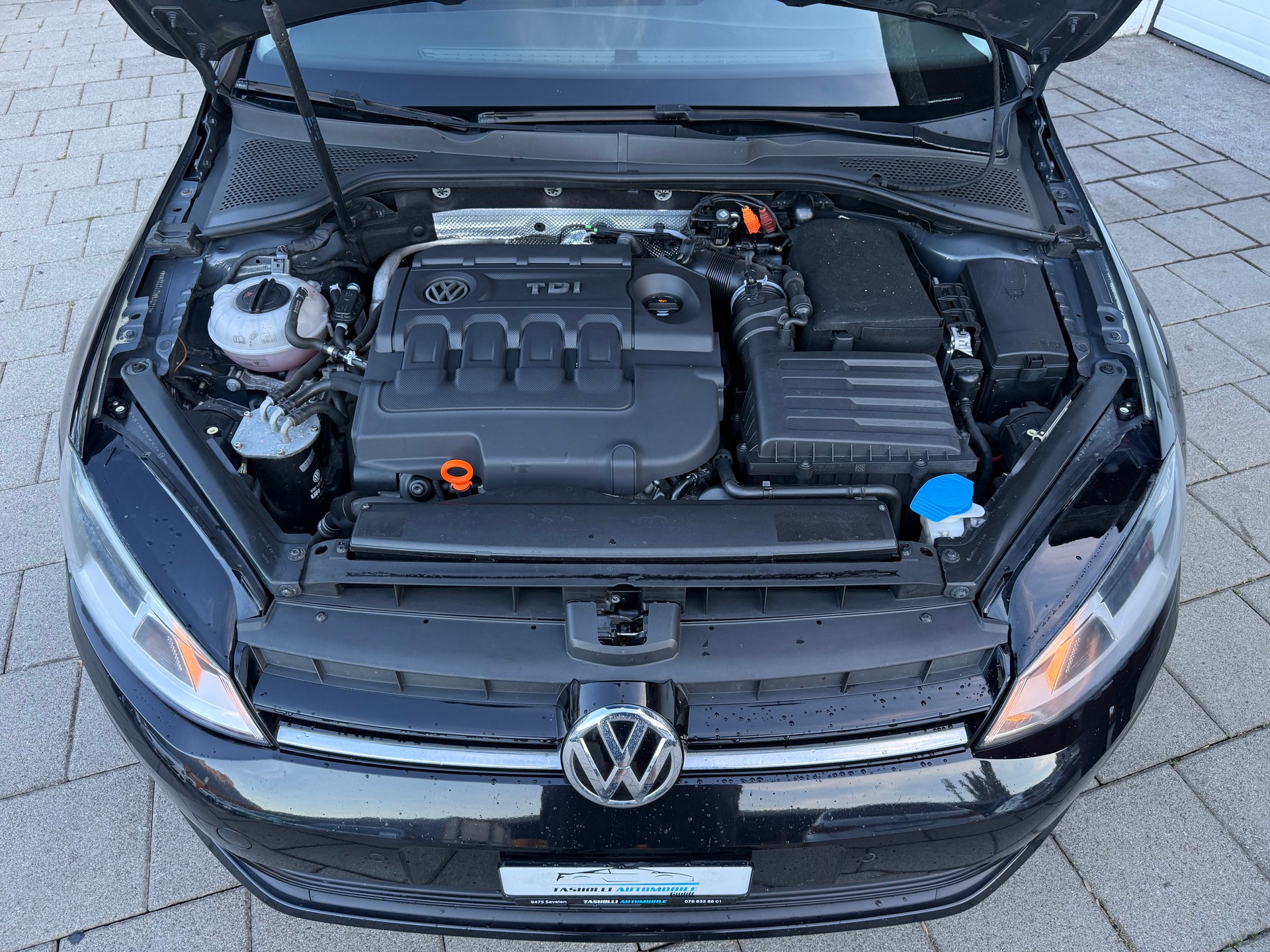 VW Golf 2.0 TDI Comfortline DSG-image-30