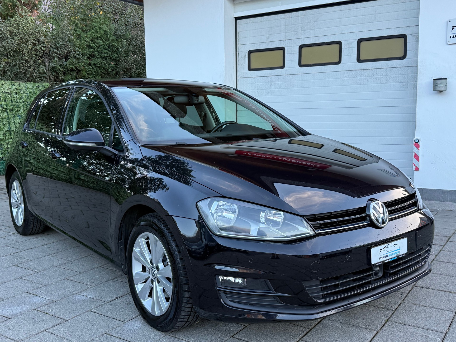 VW Golf 2.0 TDI Comfortline DSG-image-9