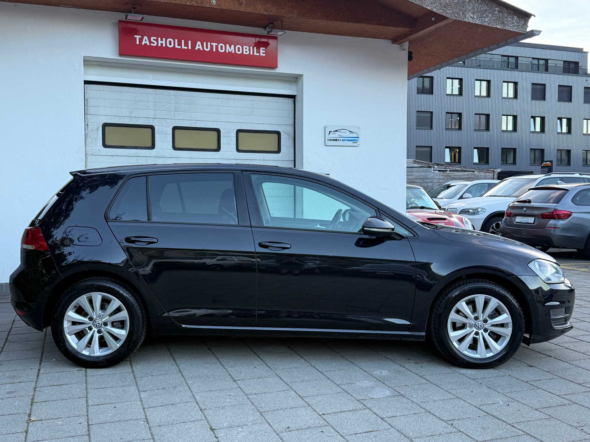 VW Golf 2.0 TDI Comfortline DSG-image-8