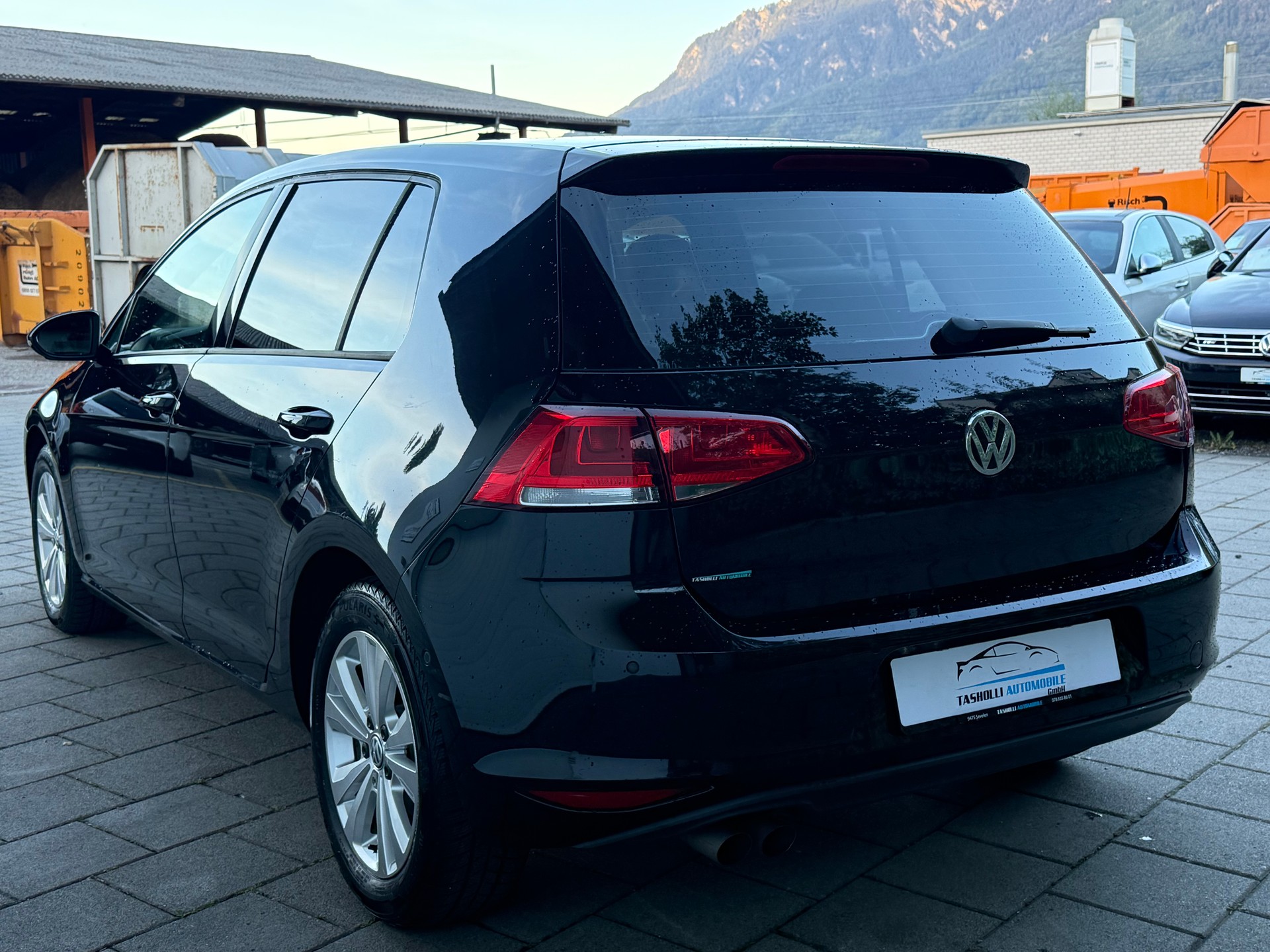 VW Golf 2.0 TDI Comfortline DSG-image-3