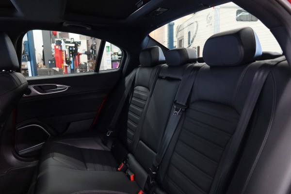 ALFA ROMEO Giulia 2.0 Veloce PremSky-image-10
