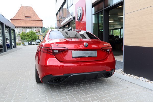 ALFA ROMEO Giulia 2.0 Veloce PremSky-image-6