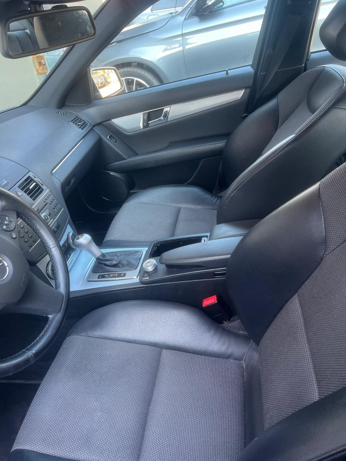 MERCEDES-BENZ C 200 CGI BlueEfficiency My Star Sport Automatic-image-7