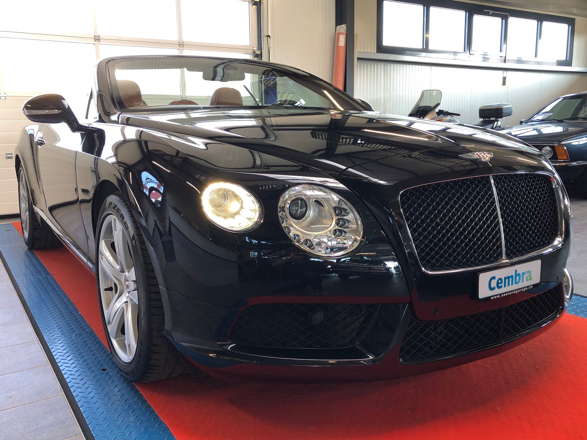BENTLEY Continental GTC 4.0 V8-image-29