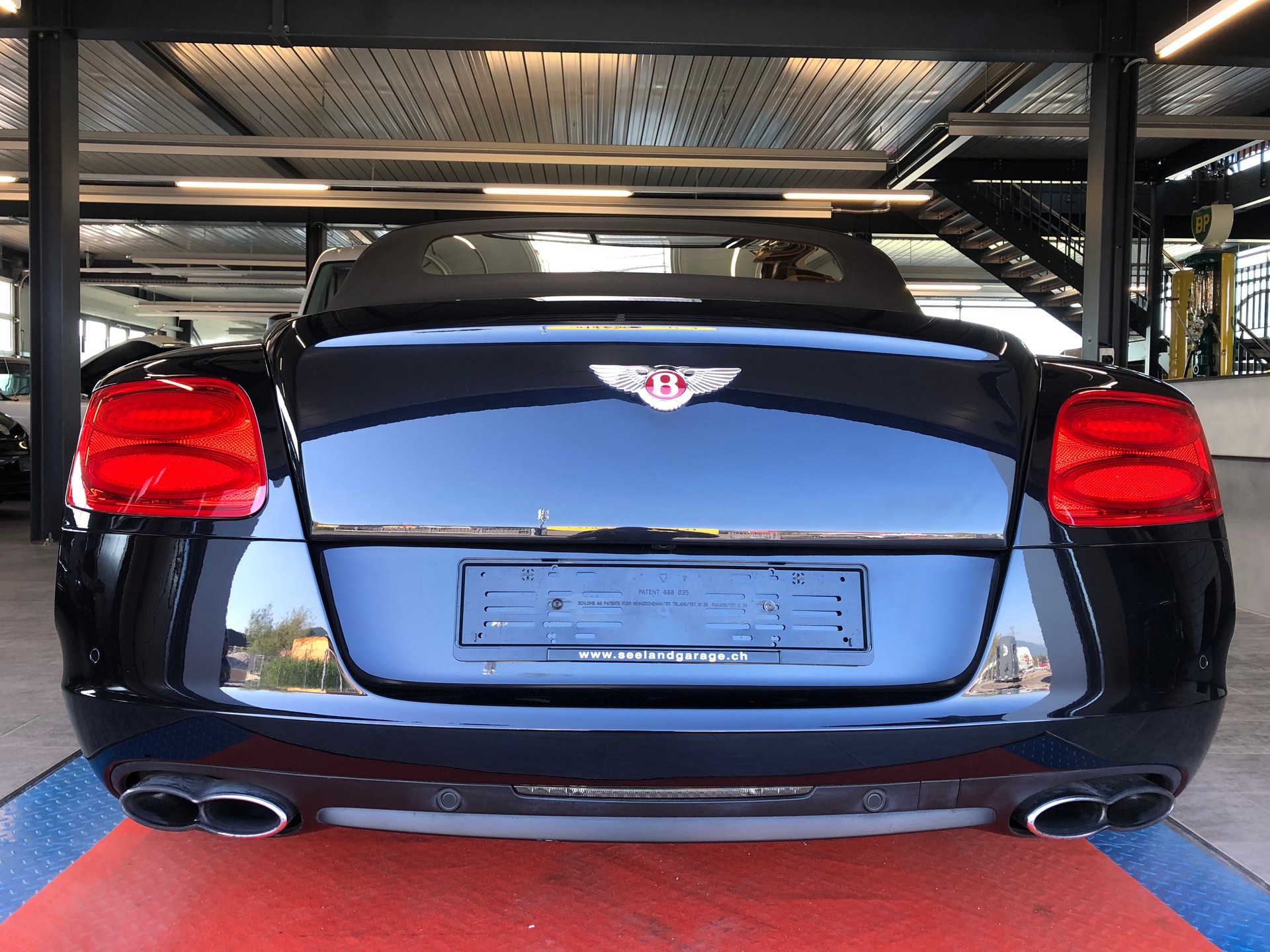 BENTLEY Continental GTC 4.0 V8-image-8