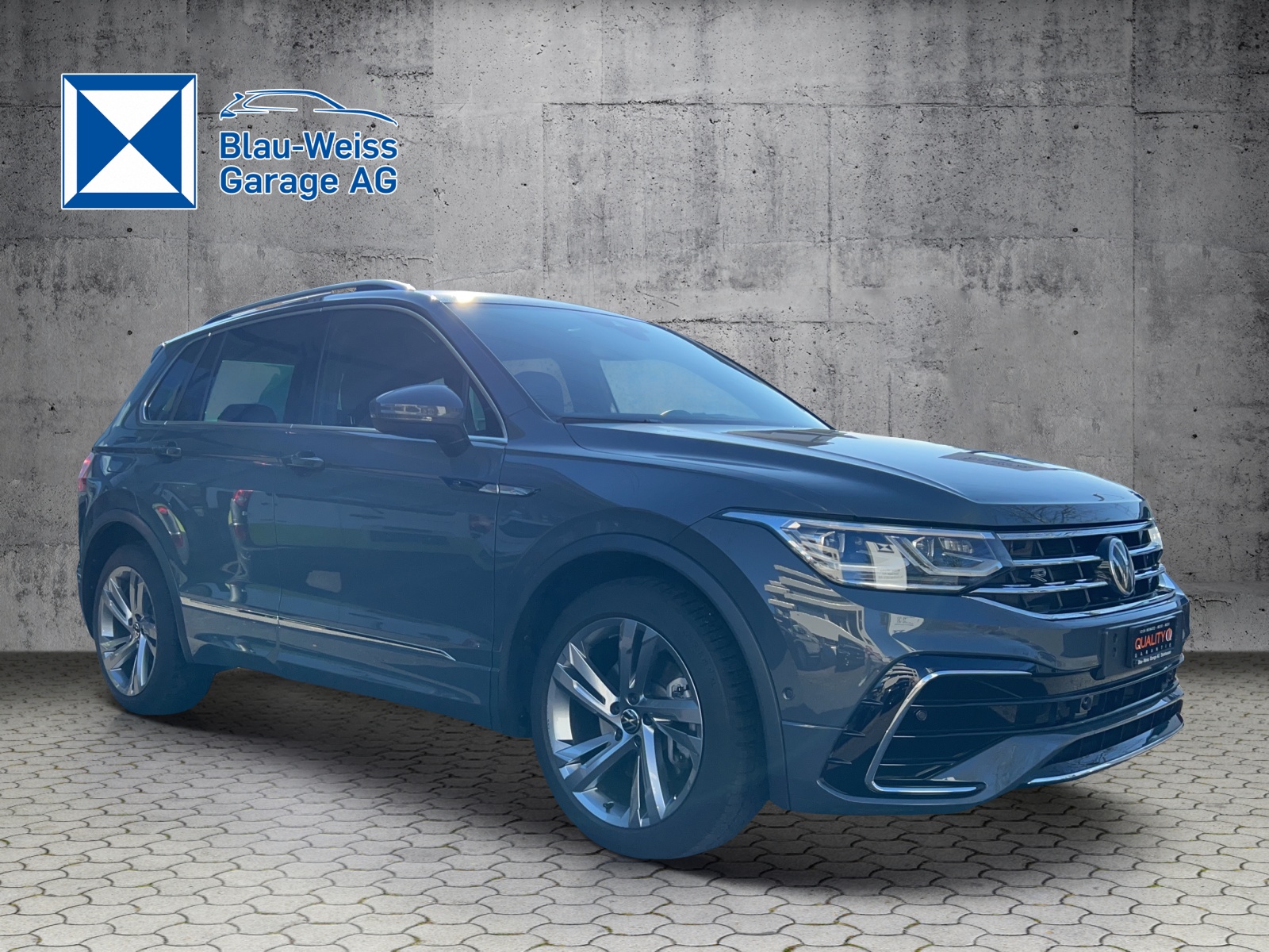 VW Tiguan 2.0 TDI SCR R-Line 4Motion DSG-showroom-element-2