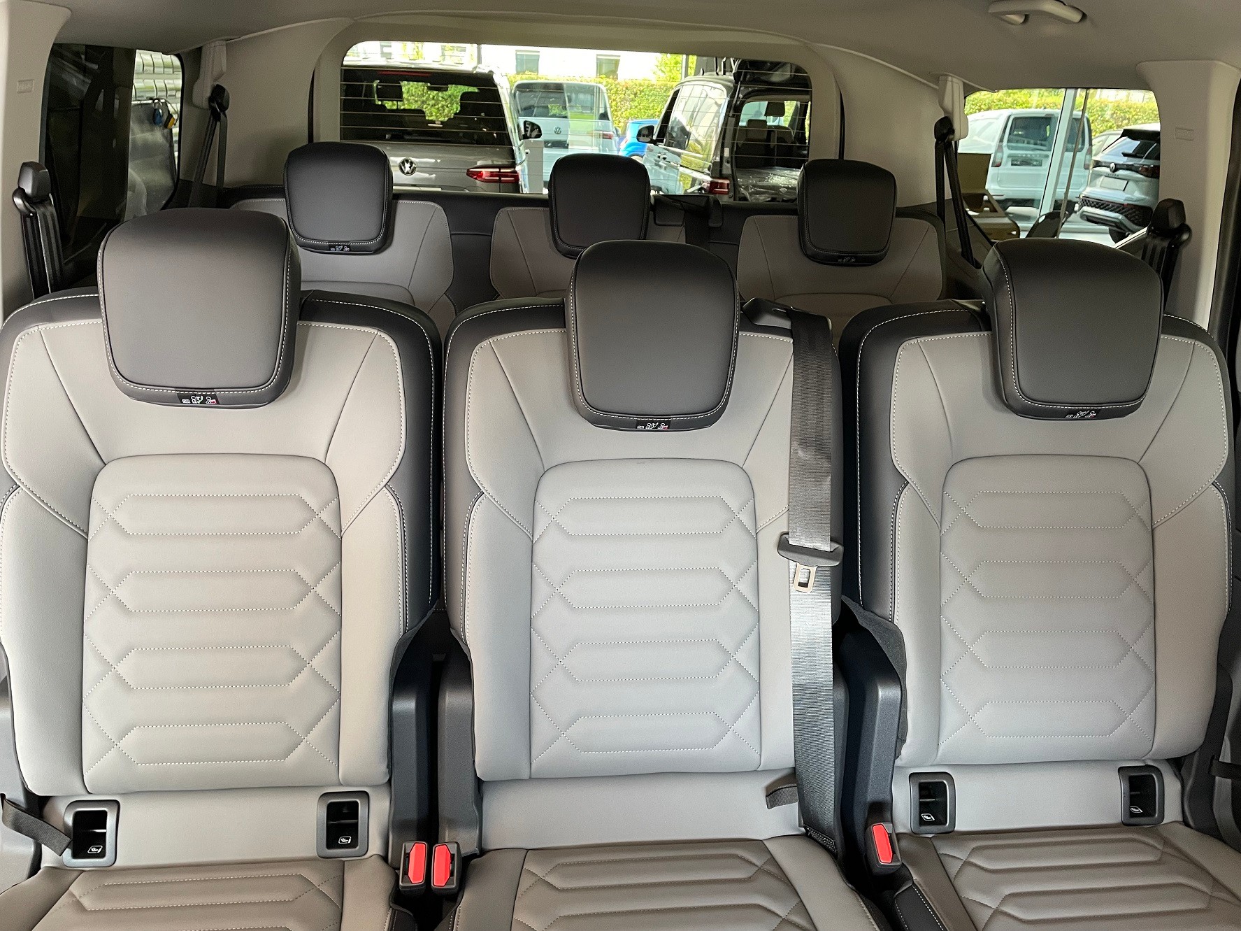 VW Caravelle 2.0 TDI Style Aut.8 4 Motion-image-8